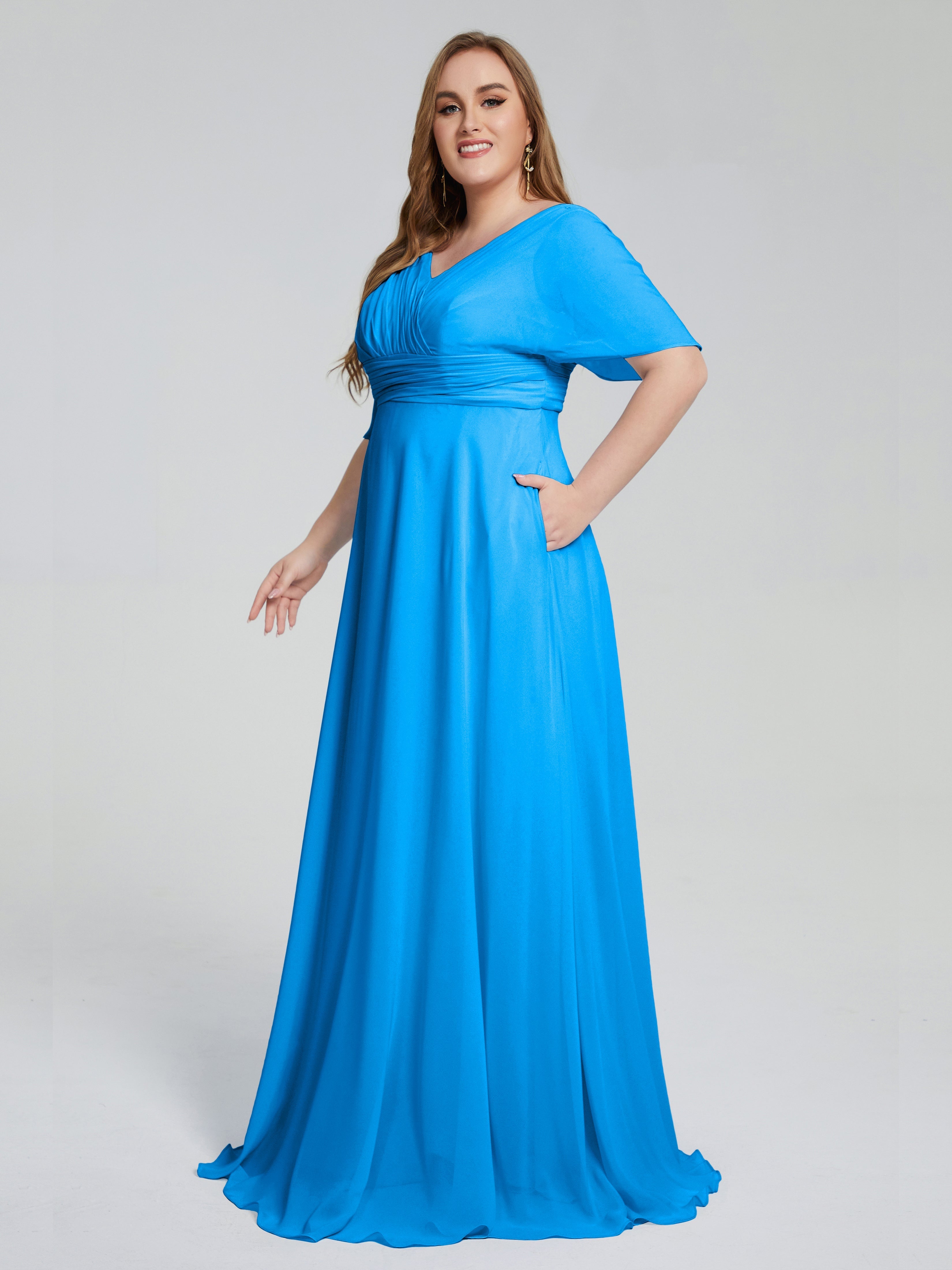 Robes De Demoiselle D'Honneur Bleu Océan Balayage Traîne Manches Courtes Mousseline Robes Demoiselle D'Honneur Grande Taille