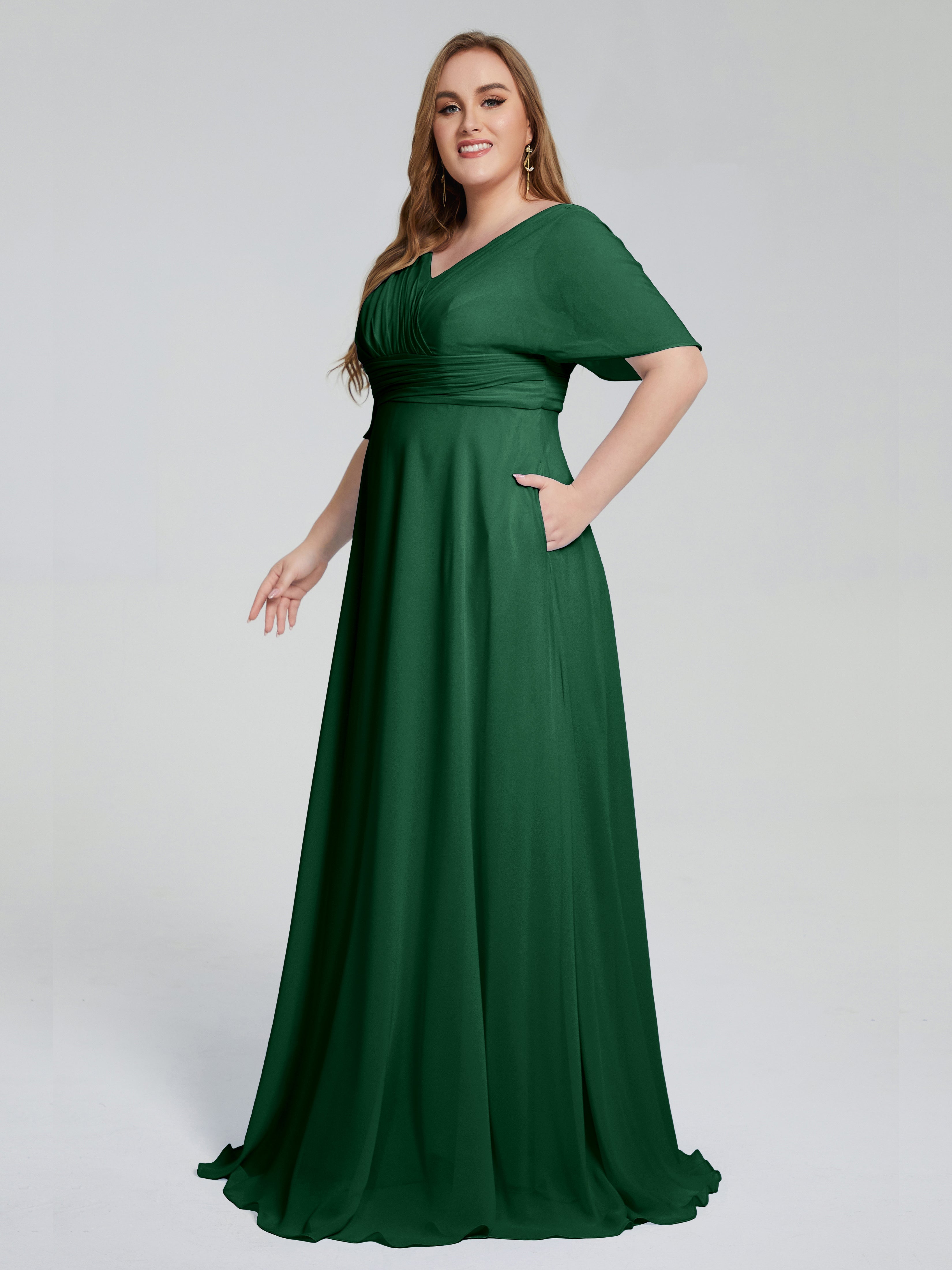 Robes De Demoiselle D'Honneur Vert Foncé Balayage Traîne Manches Courtes Mousseline Robes Demoiselle D'Honneur Grande Taille