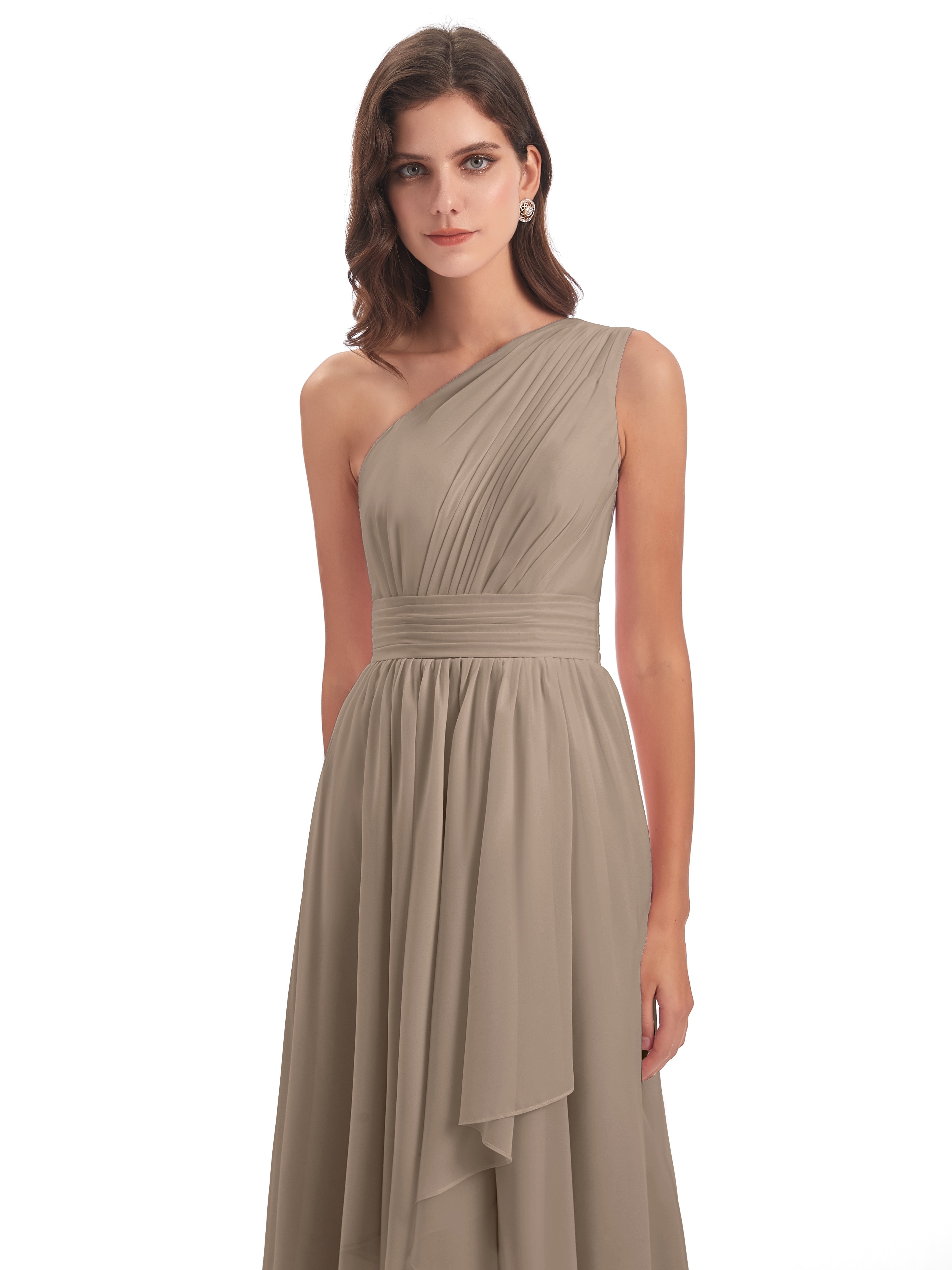 Couleur Taupe Robe Asymétrique Seule-Épaule Mousseline Robes Demoiselle D'Honneur