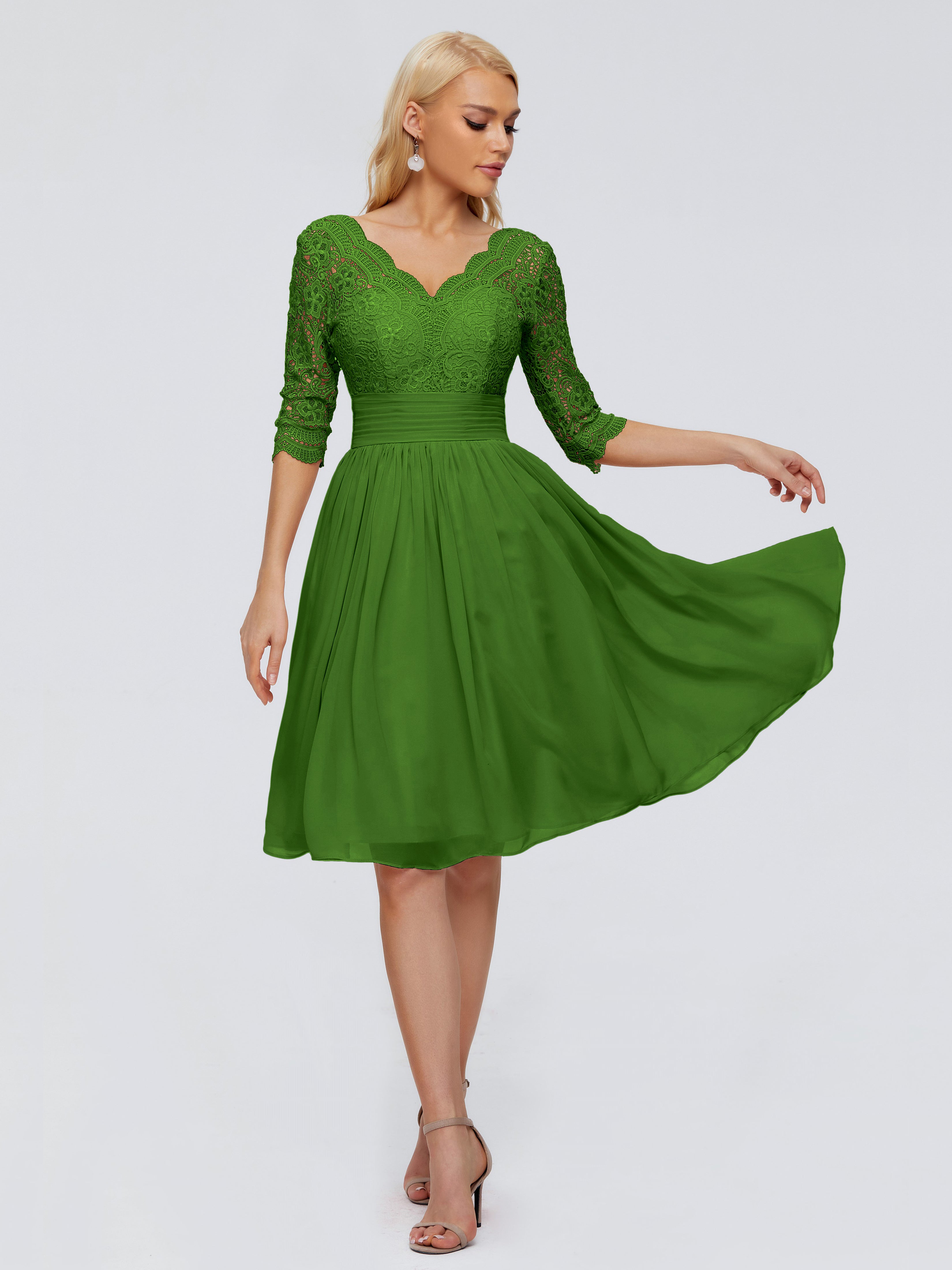 Robes De Demoiselle D'Honneur Vert Mousse Longueur Genou Dentelle Robes Demoiselle D'Honneur