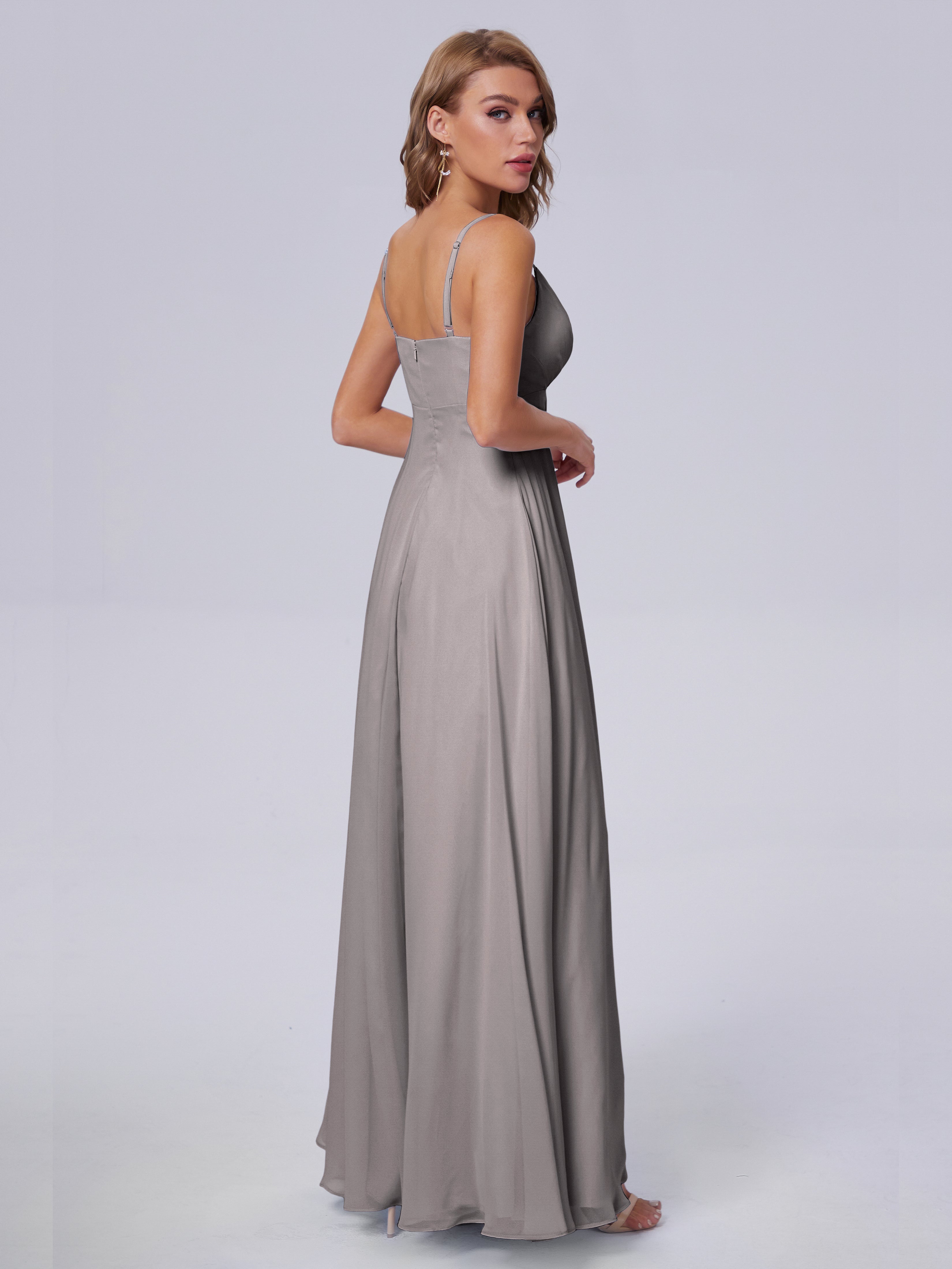 Robes De Demoiselle D'Honneur En Argent Classique Bretelles Spaghetti Mousseline Robes Demoiselle D'Honneur