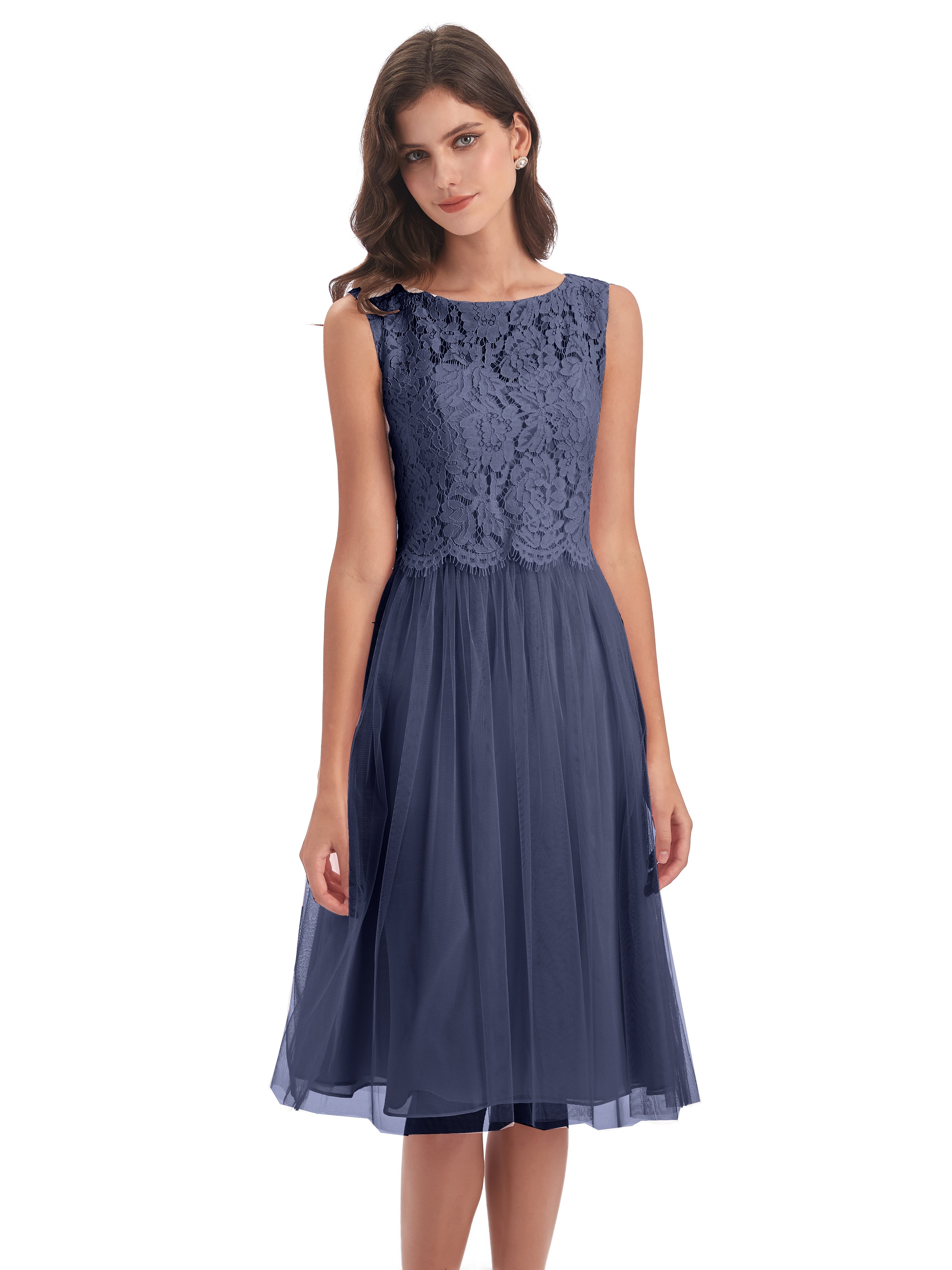 Robes De Demoiselle D'Honneur Bleu Orageux Bateau Longueur Genou Tulle/Dentelle Robes Demoiselle D'Honneur