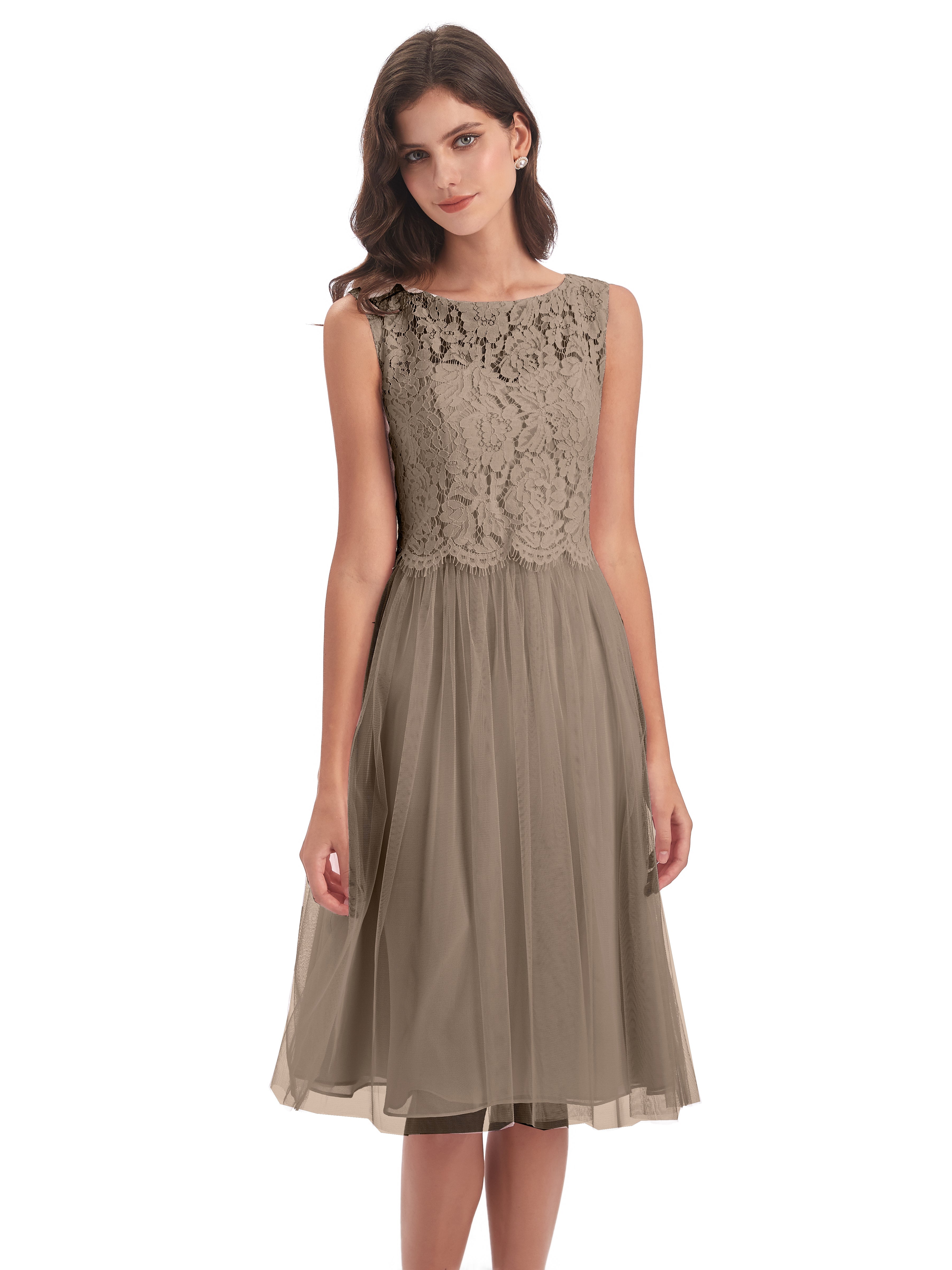 Couleur Taupe Robe Bateau Longueur Genou Tulle/Dentelle Robes Demoiselle D'Honneur