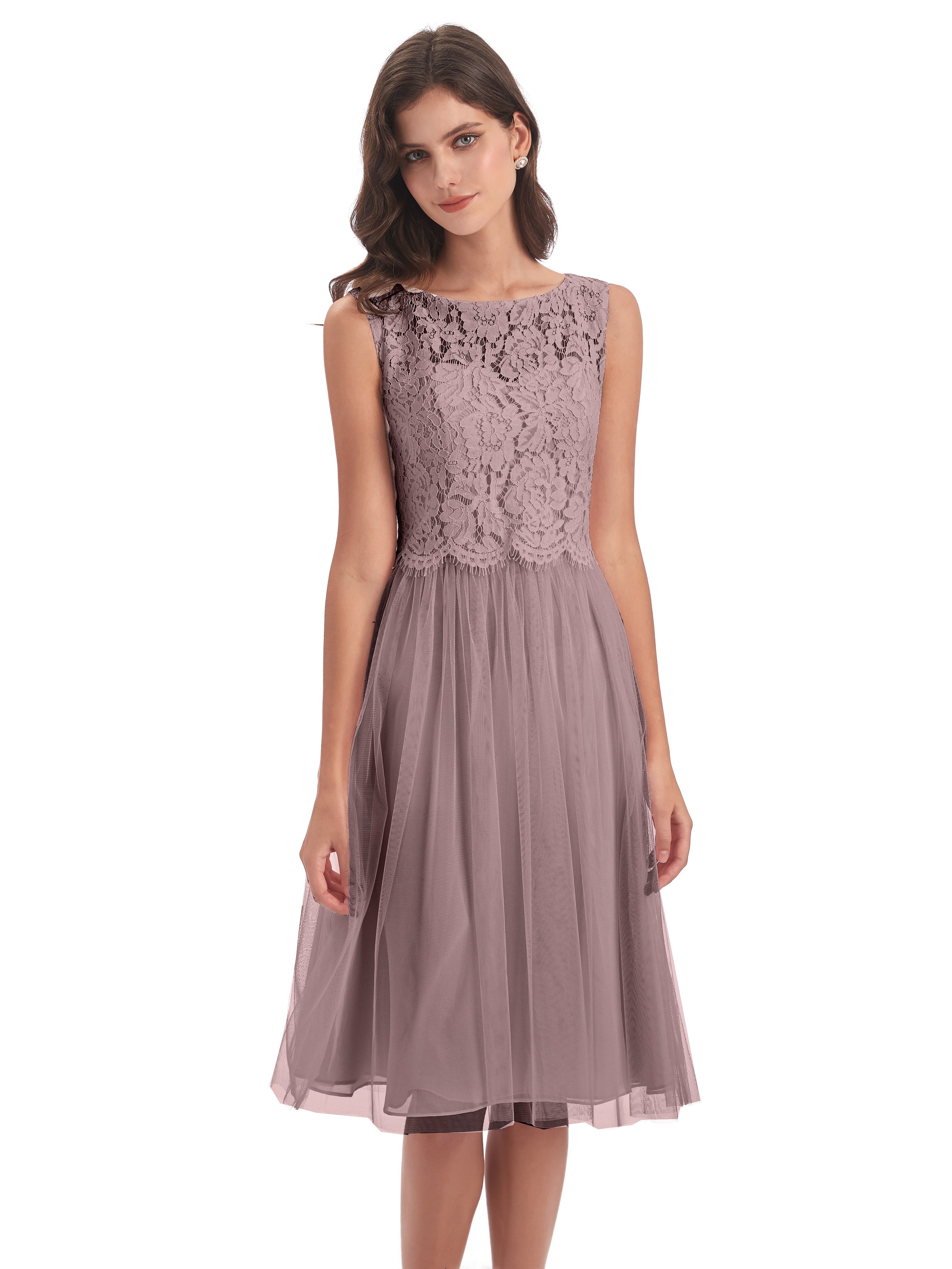 Robes De Demoiselle D'Honneur Mauve Foncé Bateau Longueur Genou Tulle/Dentelle Robes Demoiselle D'Honneur