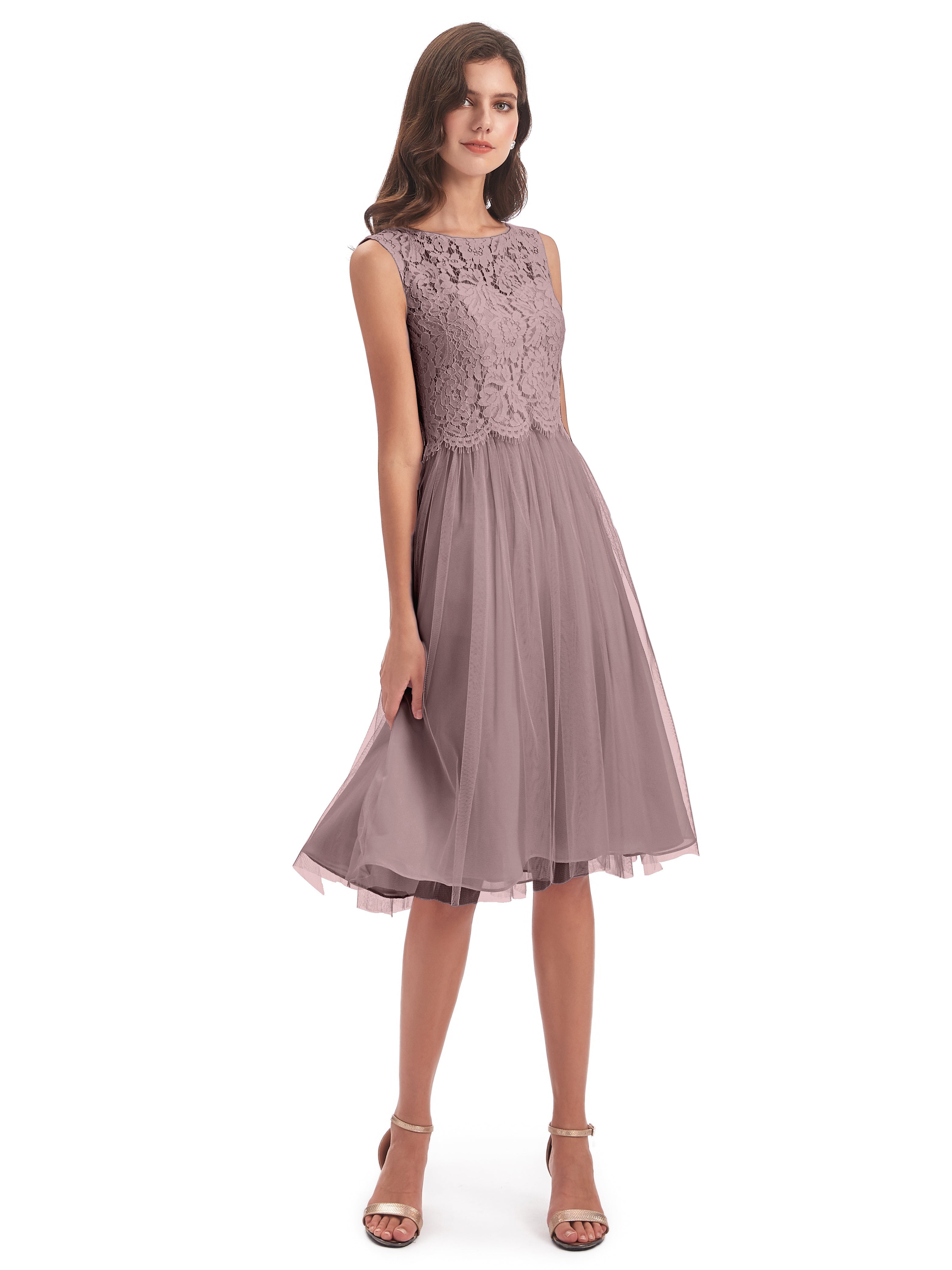 Robes De Demoiselle D'Honneur Mauve Foncé Bateau Longueur Genou Tulle/Dentelle Robes Demoiselle D'Honneur