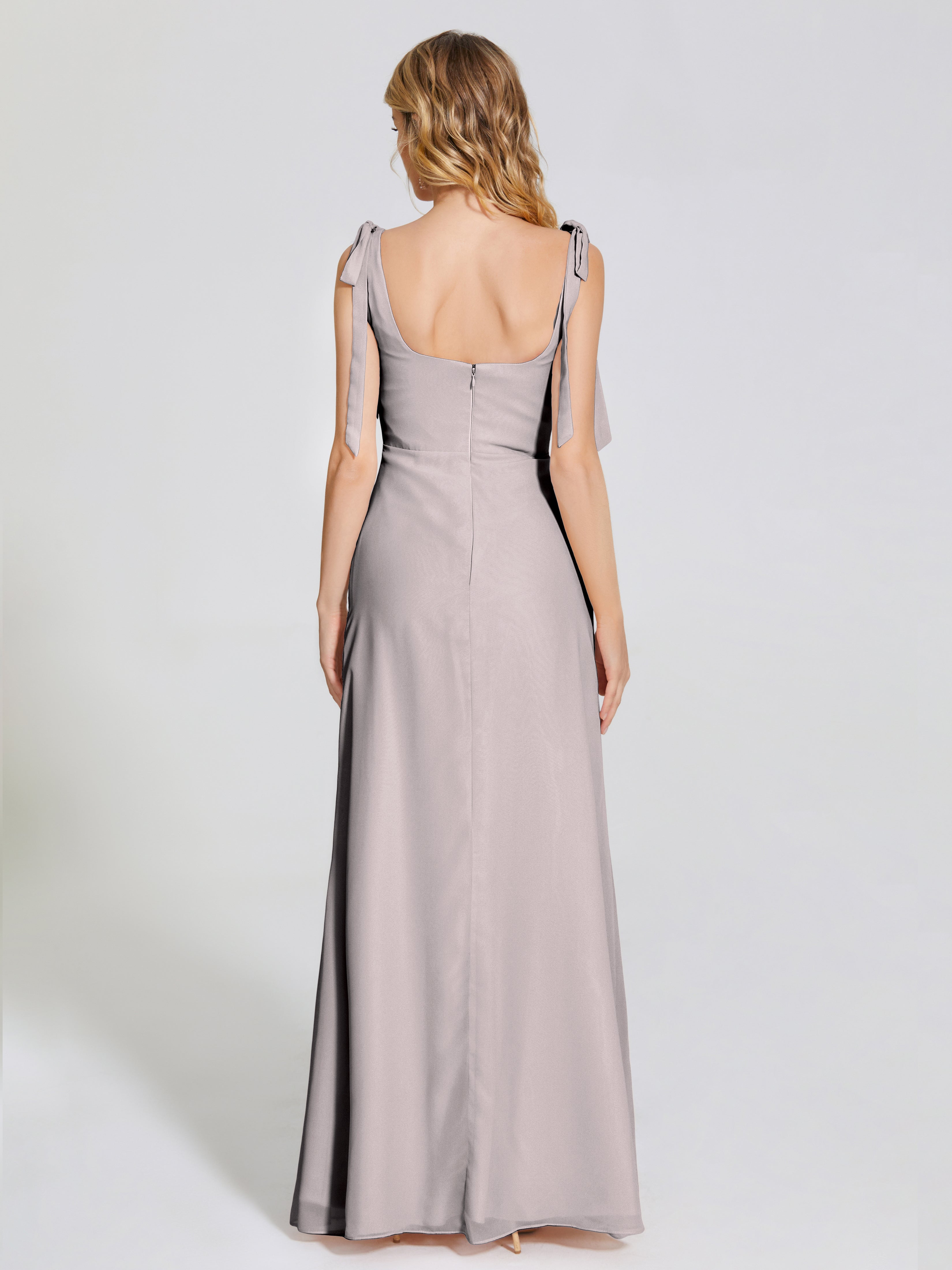 Robes De Demoiselle D'Honneur En Argent Fendue Devant Encolure Carrée Mousseline Robe De Demoiselle D'Honneur