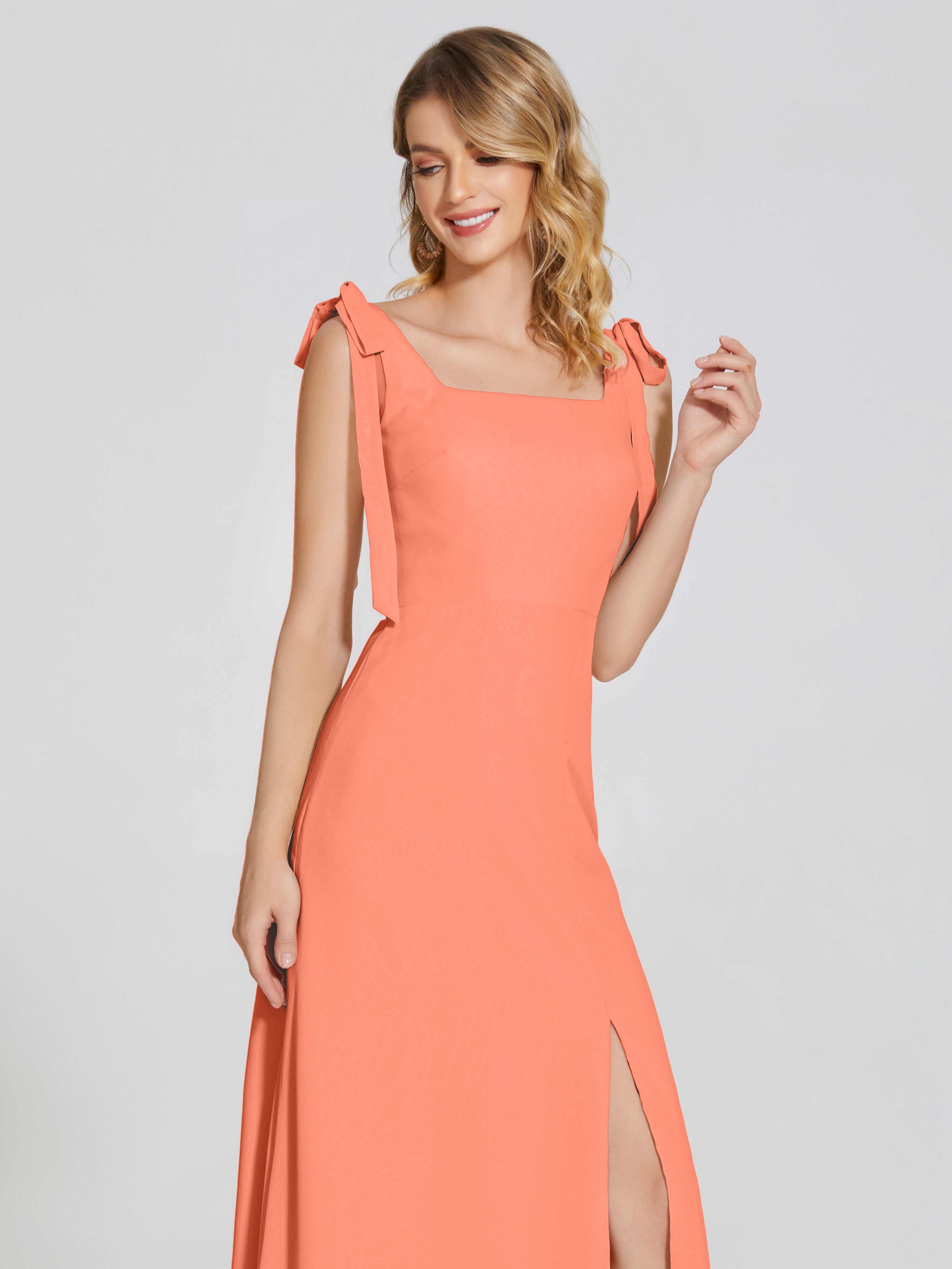 Robes De Demoiselle D'Honneur Coucher De Soleil Fendue Devant Encolure Carrée Mousseline Robe De Demoiselle D'Honneur