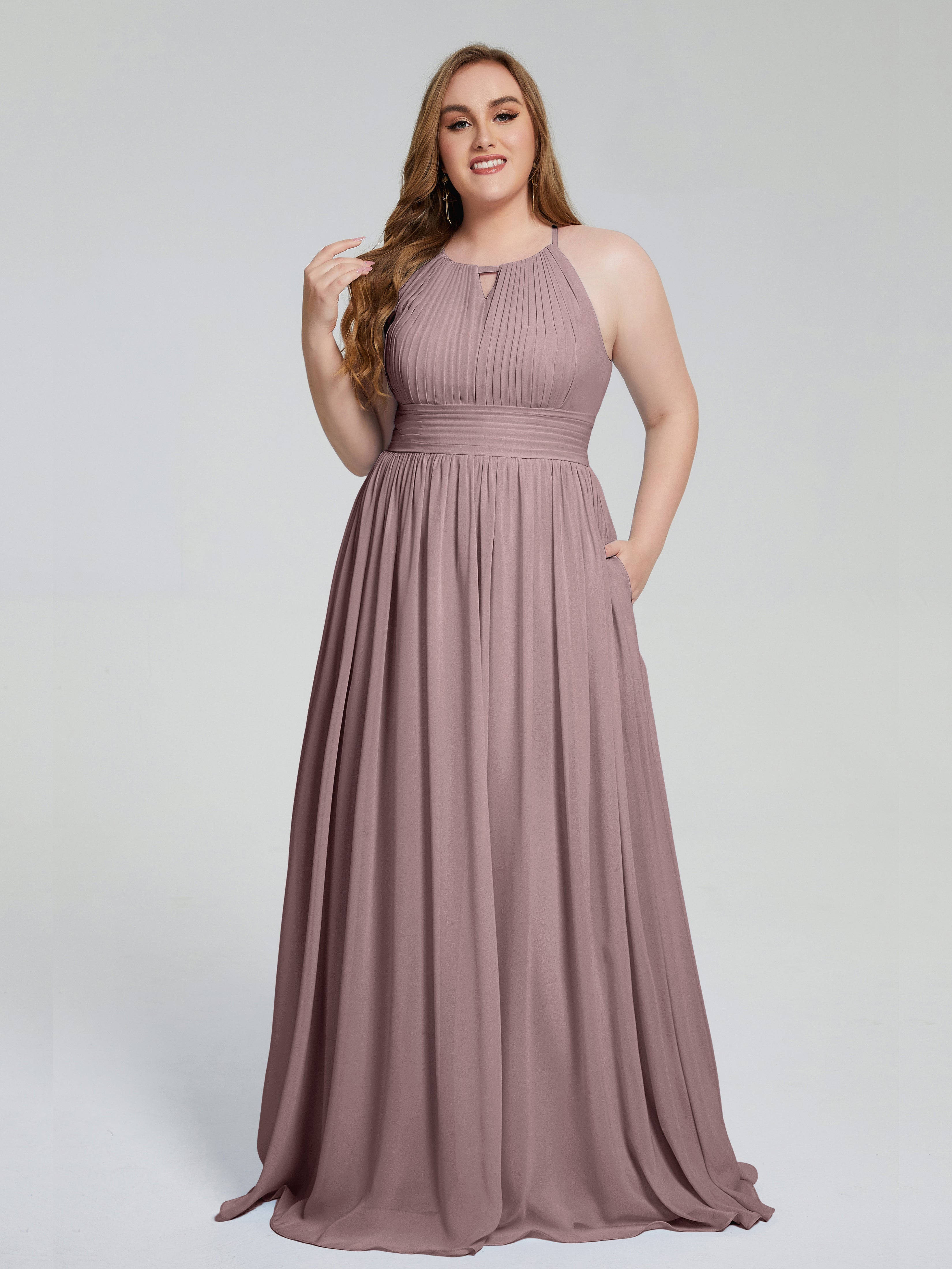 Robes De Demoiselle D'Honneur Vintage Mauve Payton Élégante Licou Mousseline Robes Demoiselle D'Honneur Grande Taille
