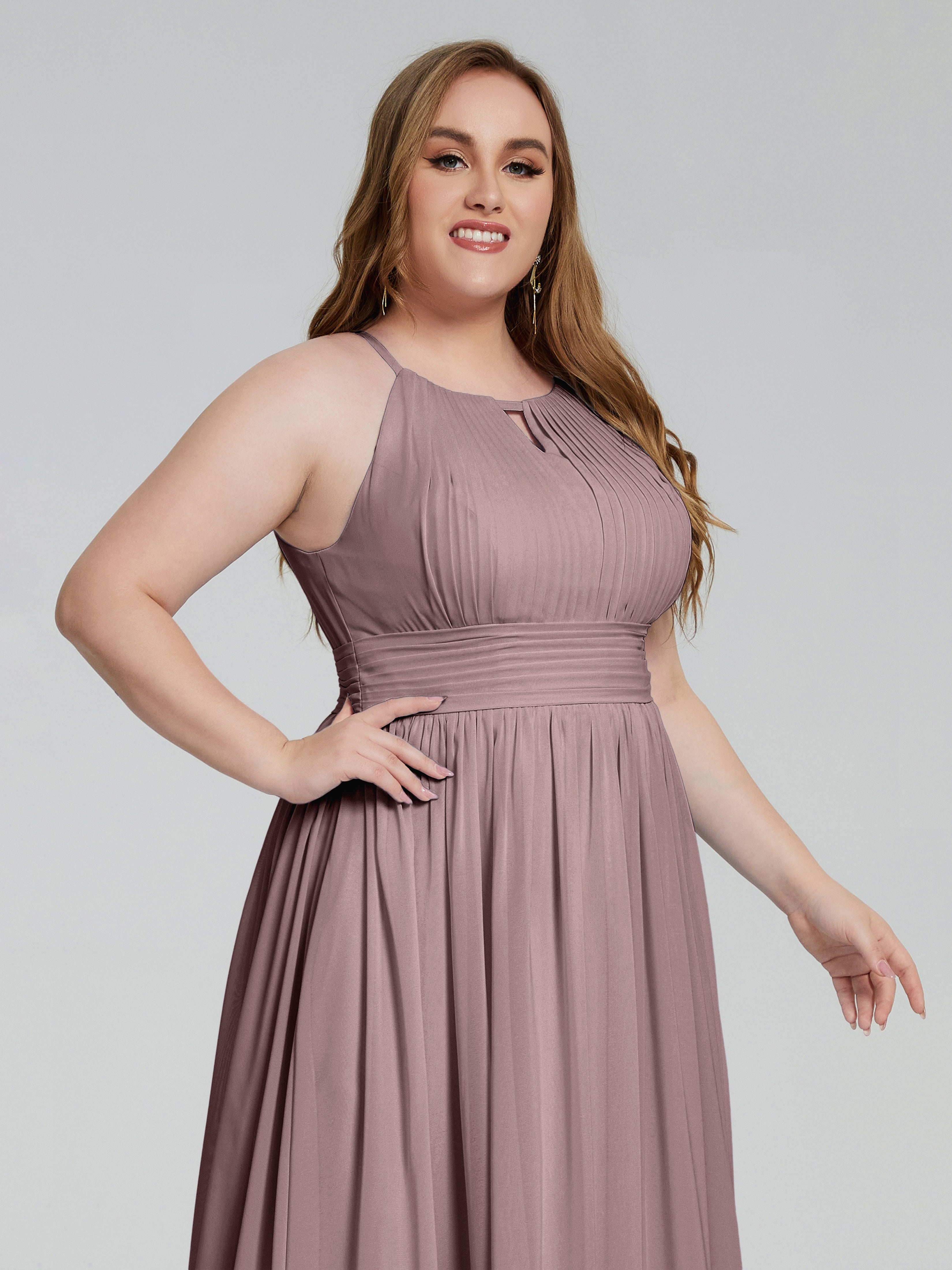 Robes De Demoiselle D'Honneur Vintage Mauve Payton Élégante Licou Mousseline Robes Demoiselle D'Honneur Grande Taille