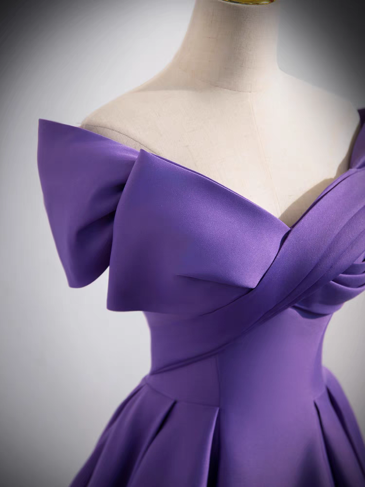 Col V Satin Robe de Quinceanera avec Balayage/Pinceau Traîne