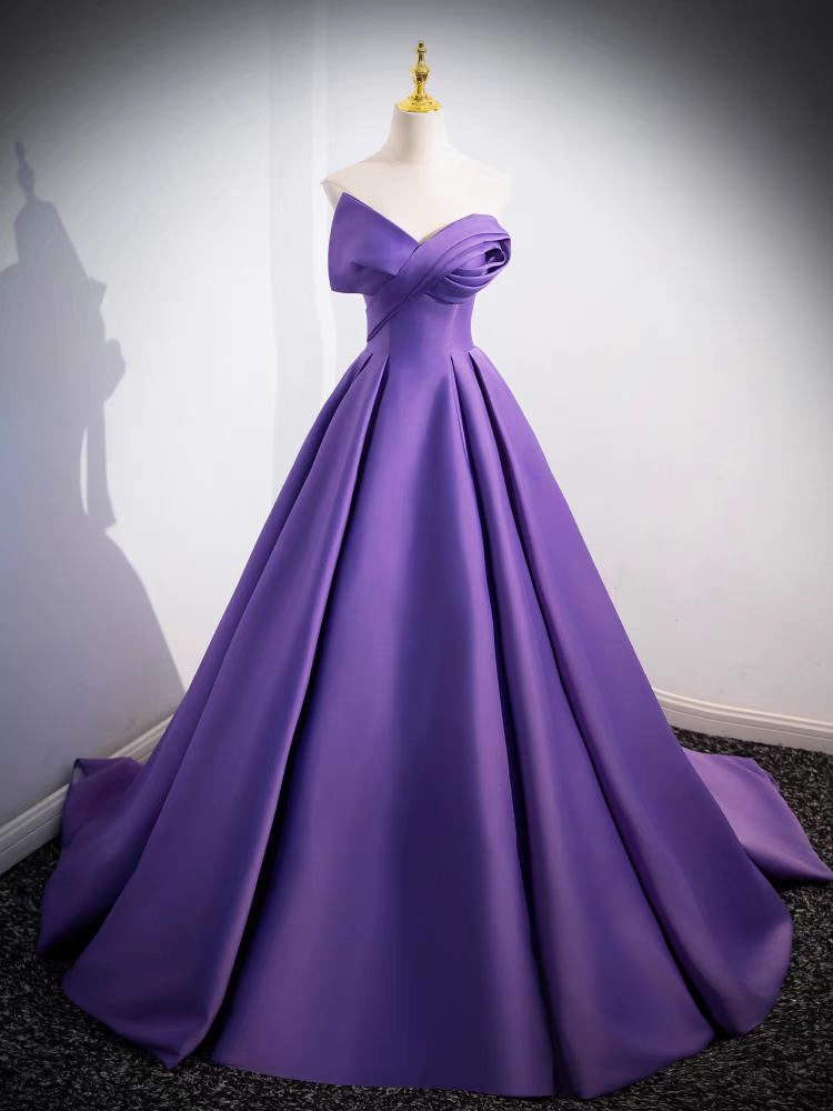 Col V Satin Robe de Quinceanera avec Balayage/Pinceau Traîne