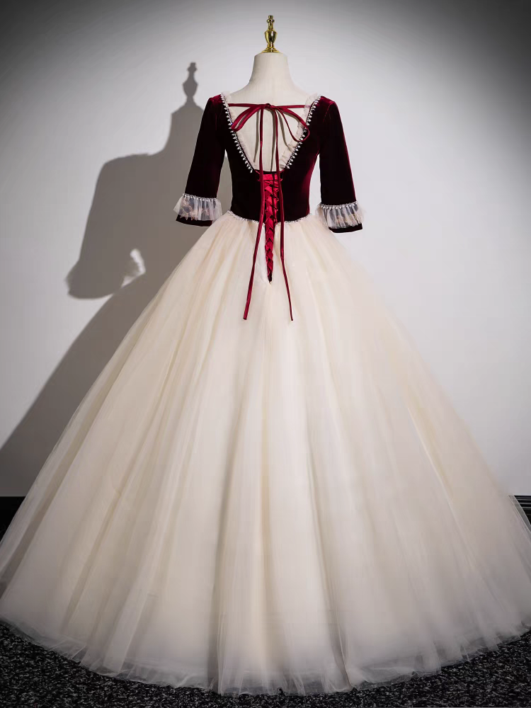 Robe de Quinceanera en Velours et Tulle à manches 3/4 en dentelle avec applications