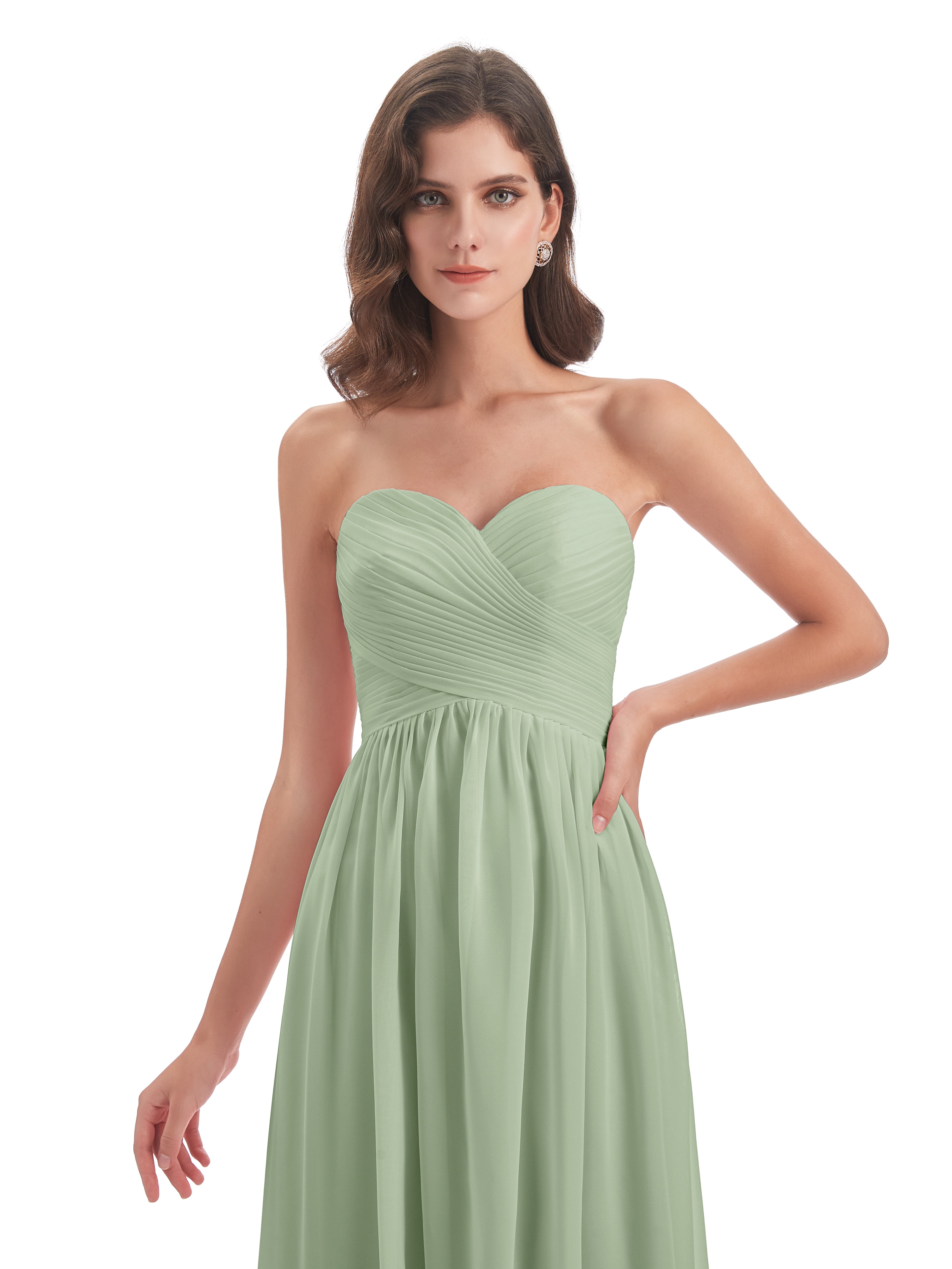 Robes De Demoiselle D'Honneur Couleur Sauge Poussiéreuse Bon Marché Col Coeur Sans Manche Mousseline Robes Demoiselle D'Honneur