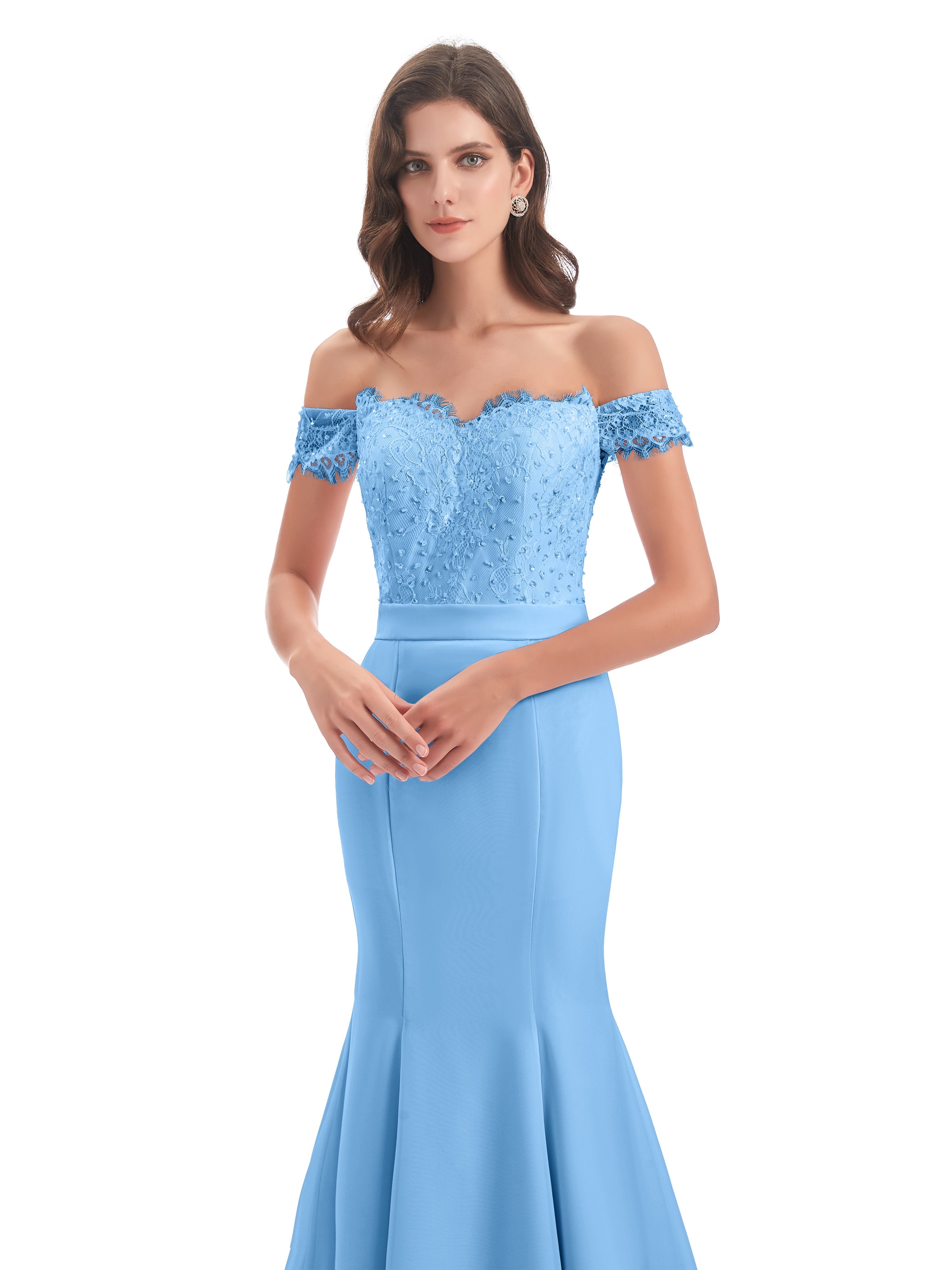 Robes De Demoiselle D'Honneur Bleu Clair Carlee Sirène Traîne Tribunal Hors-La-Épaule Robes Demoiselle D'Honneur