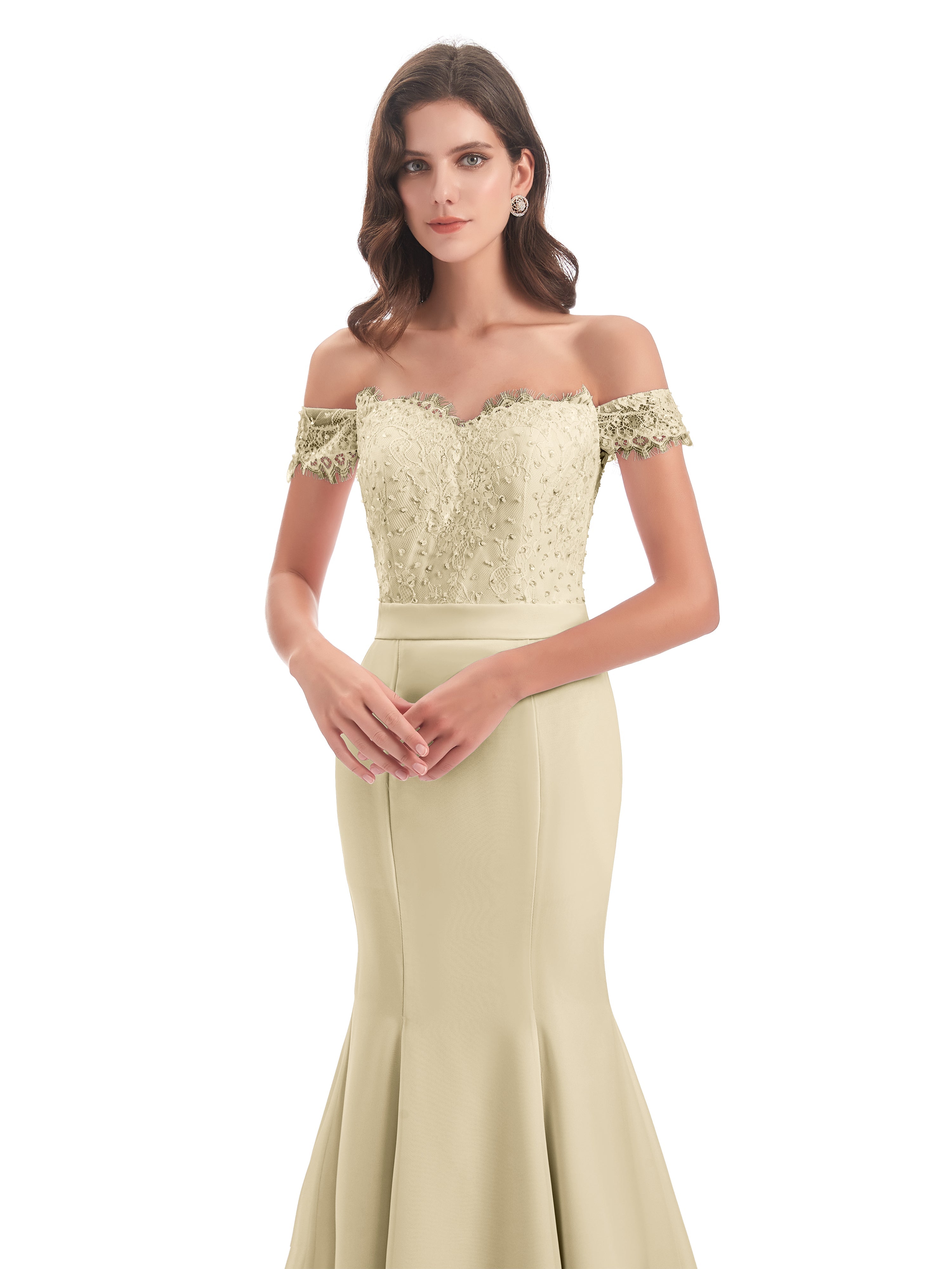 Robe De Demoiselle D'Honneur Champagne Carlee Sirène Traîne Tribunal Hors-La-Épaule Robes Demoiselle D'Honneur