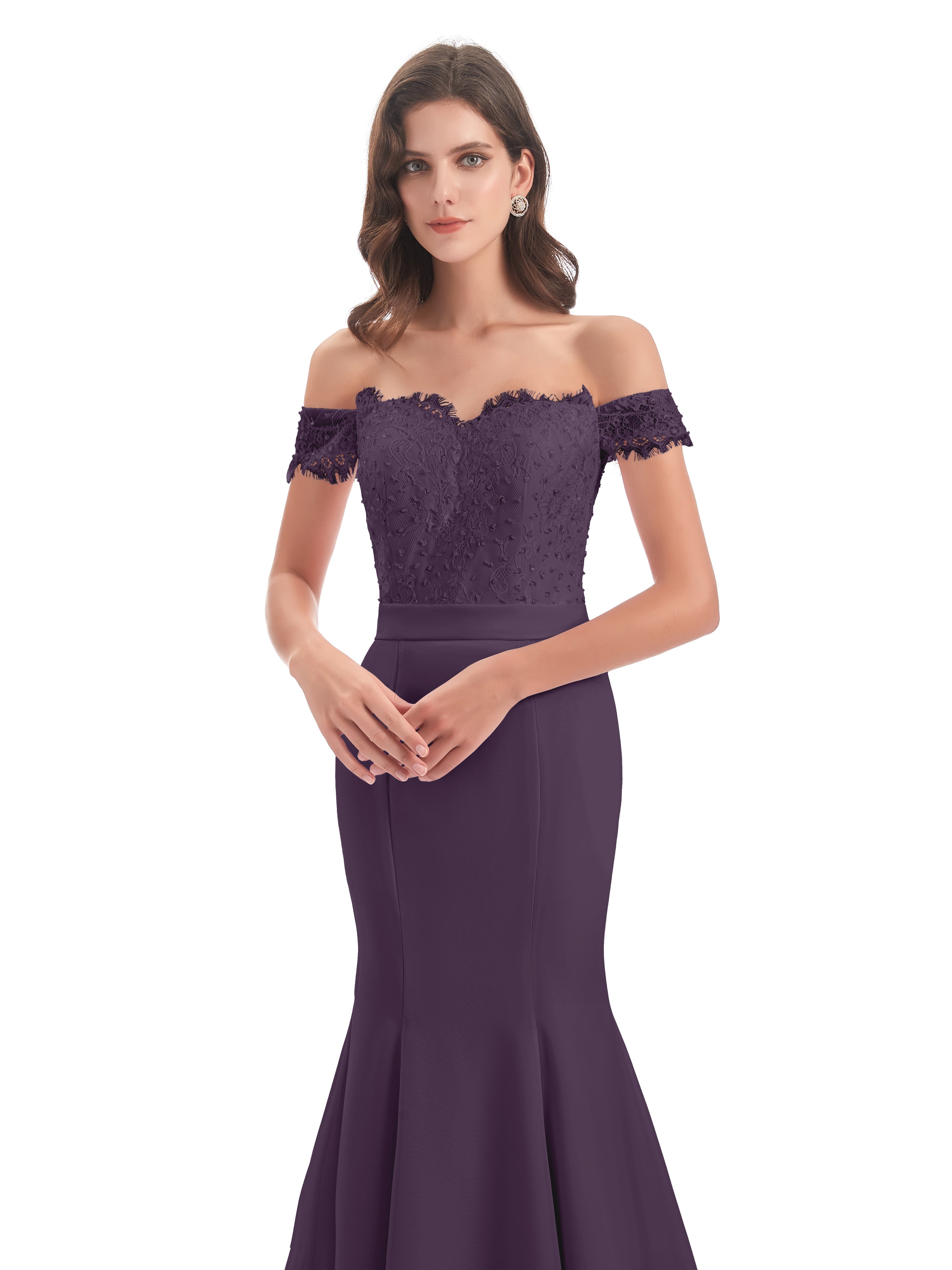 Robe De Demoiselle D'Honneur En Plum Carlee Sirène Traîne Tribunal Hors-La-Épaule Robes Demoiselle D'Honneur