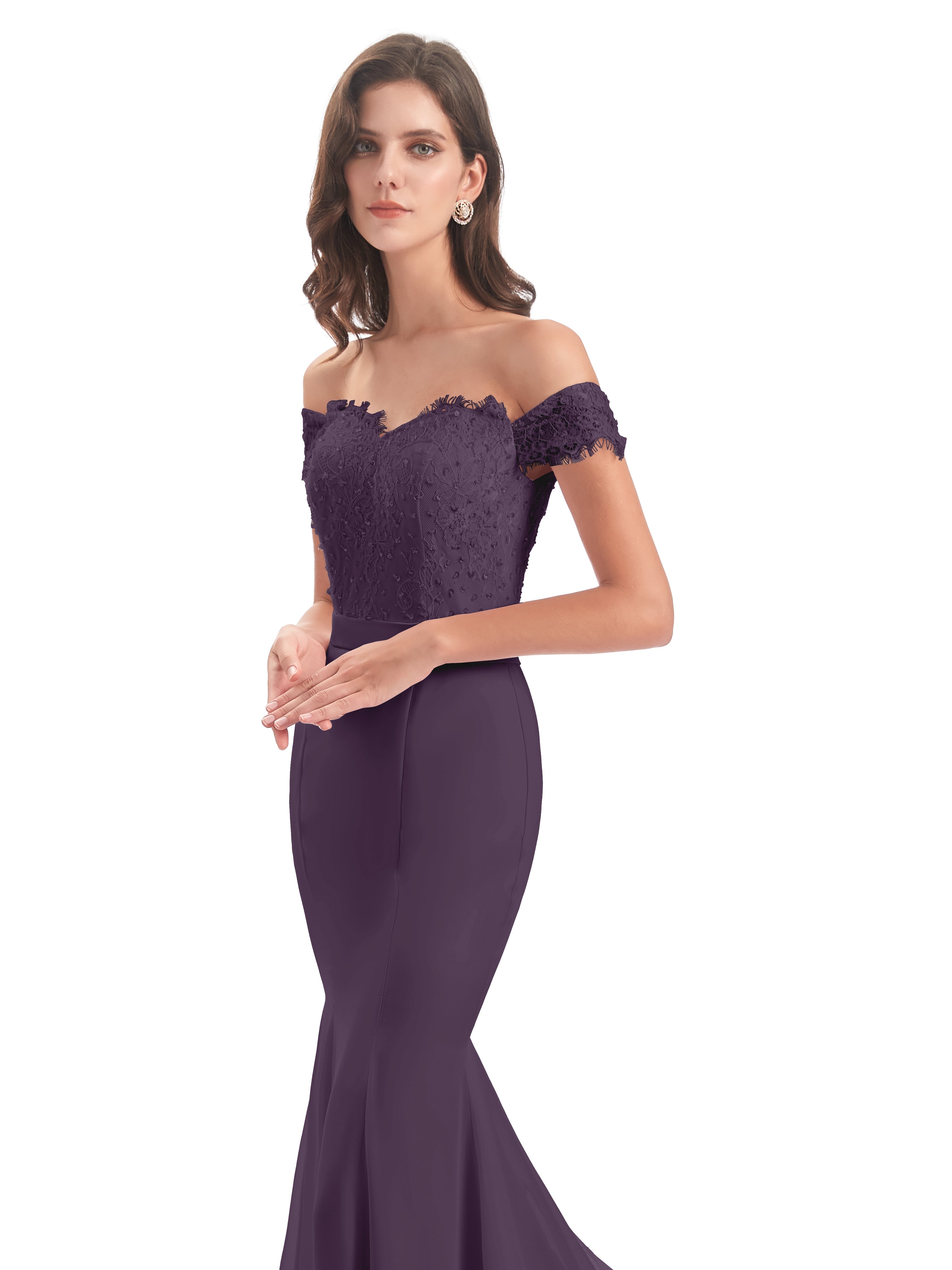 Robe De Demoiselle D'Honneur En Plum Carlee Sirène Traîne Tribunal Hors-La-Épaule Robes Demoiselle D'Honneur