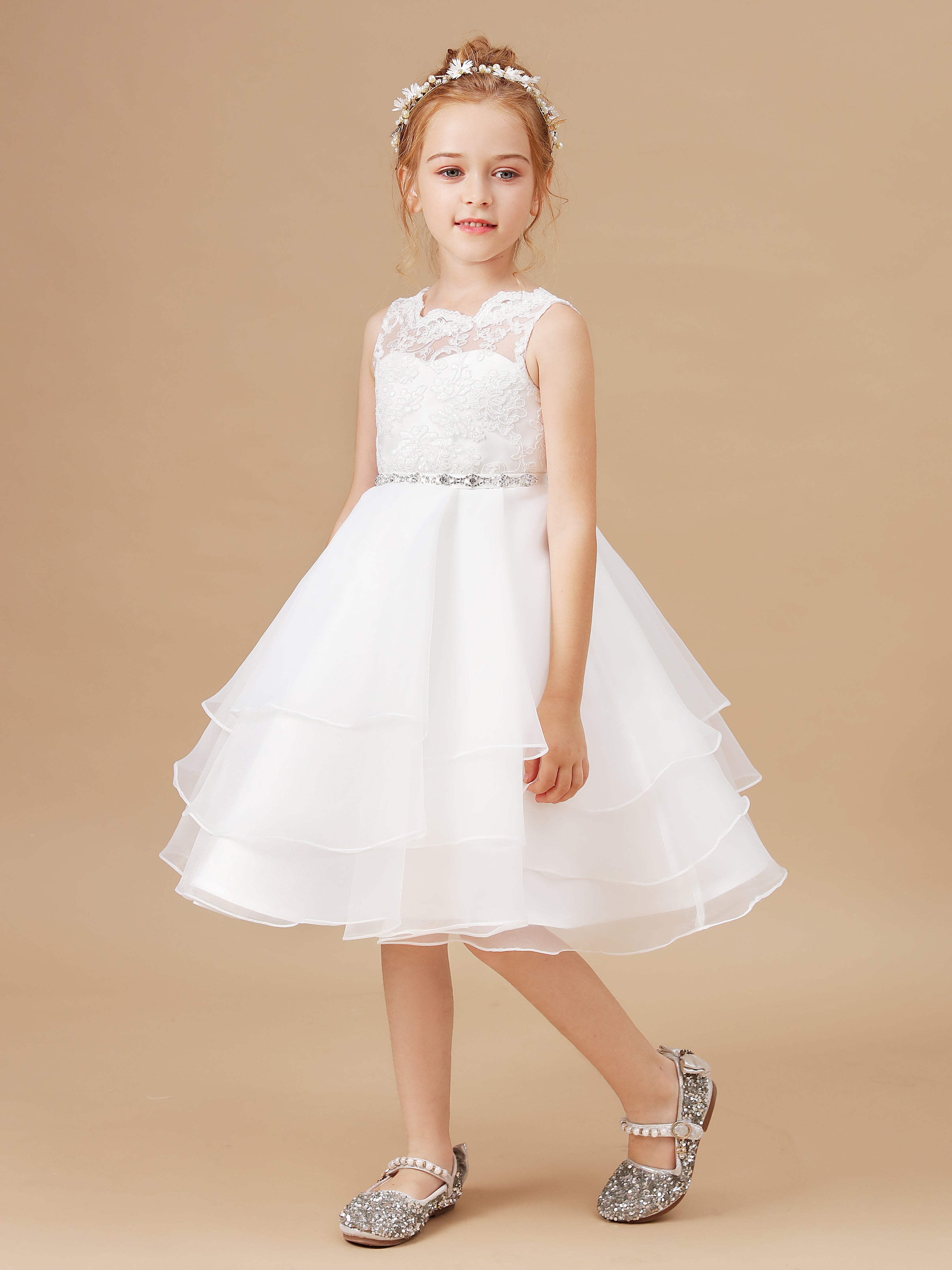 Robe de fille en dentelle ivoire - Canada Robe de fille en dentelle ivoire - Canada