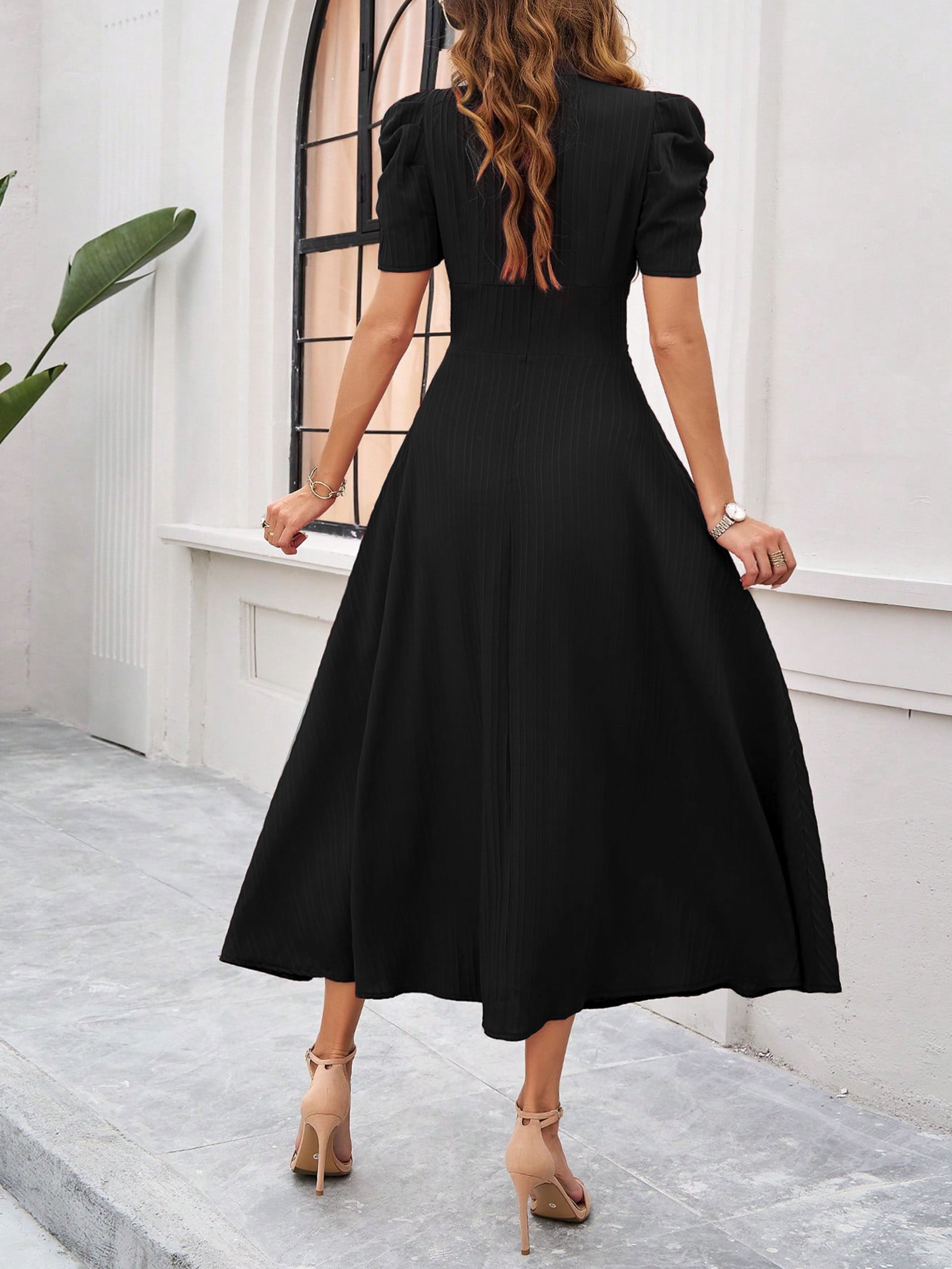 Robe Invitée Mariage Noire Élégante Coupe A à Manches et Taille Empire