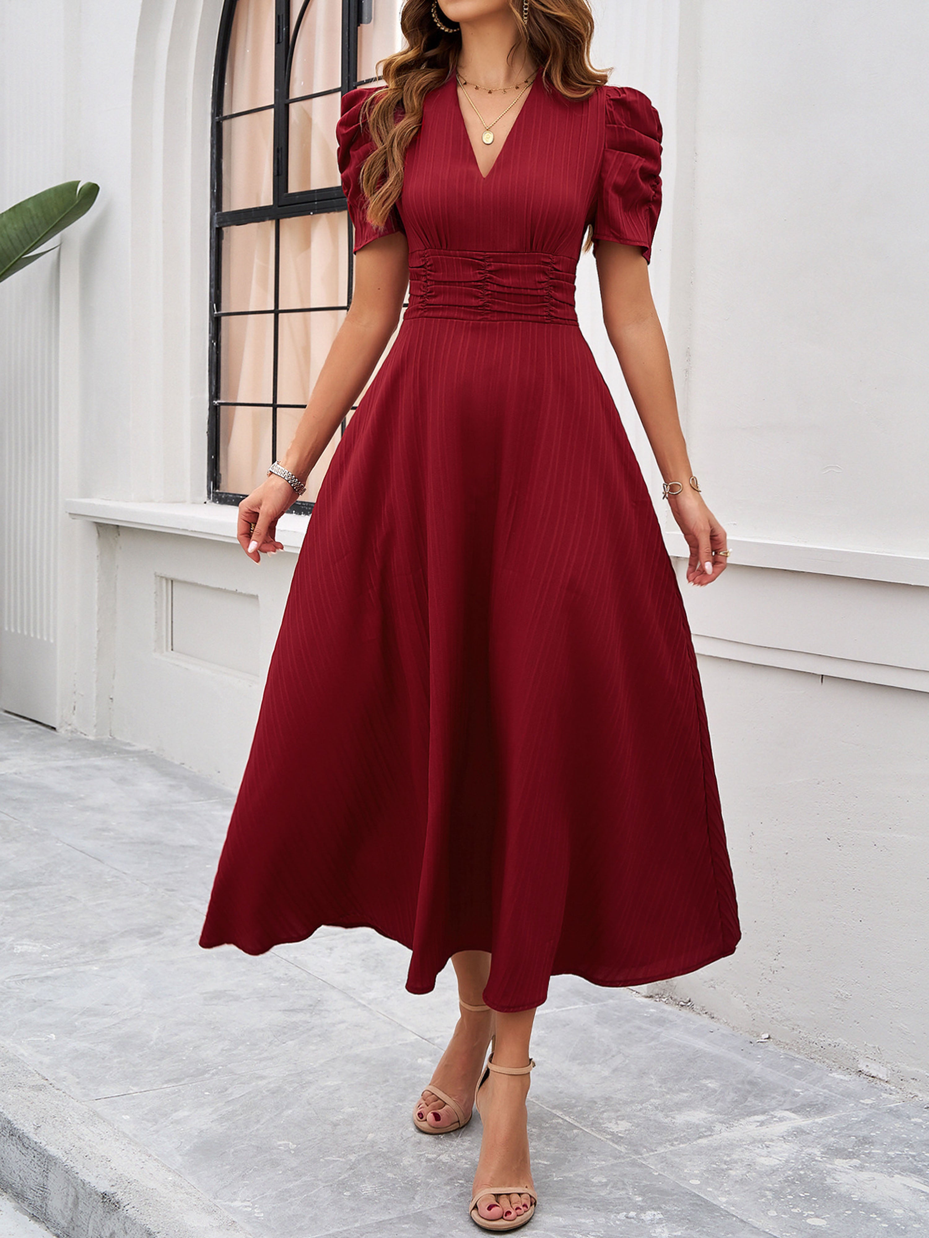 Robe Invitée Mariage BORDEAUX Élégante Coupe A à Manches et Taille Empire