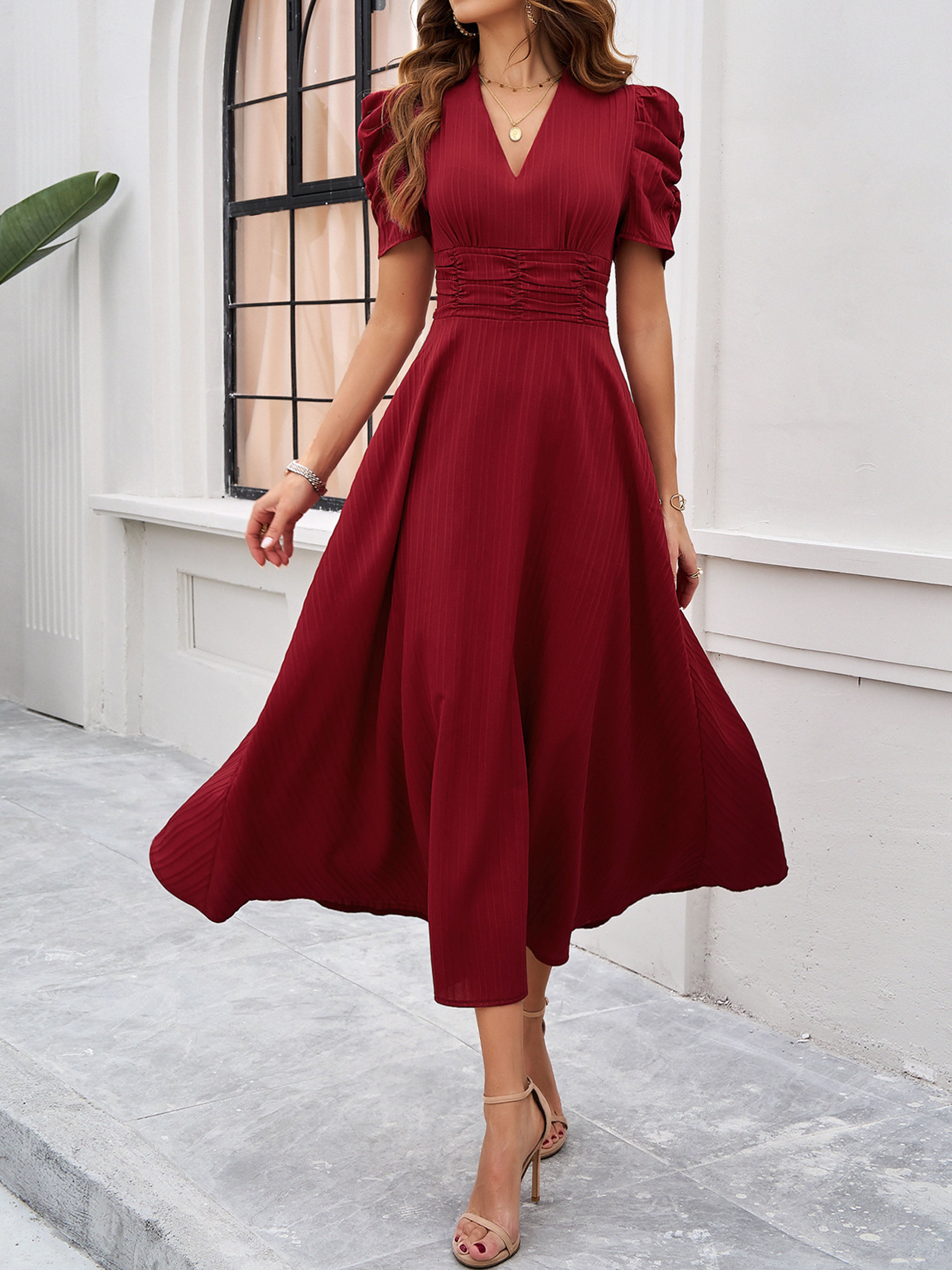 Robe Invitée Mariage BORDEAUX Élégante Coupe A à Manches et Taille Empire