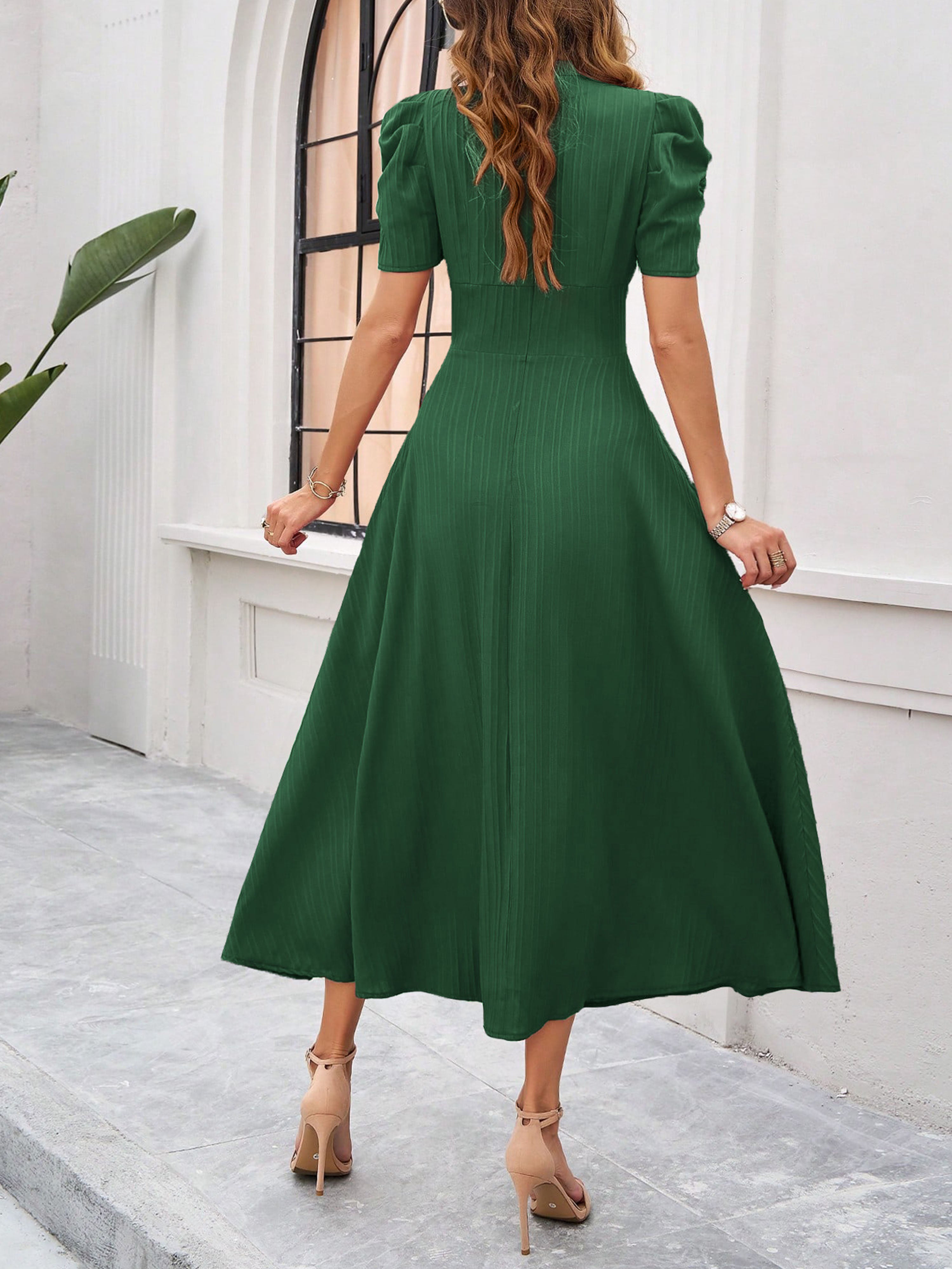 Robe Invitée Mariage VERT Élégante Coupe A à Manches et Taille Empire