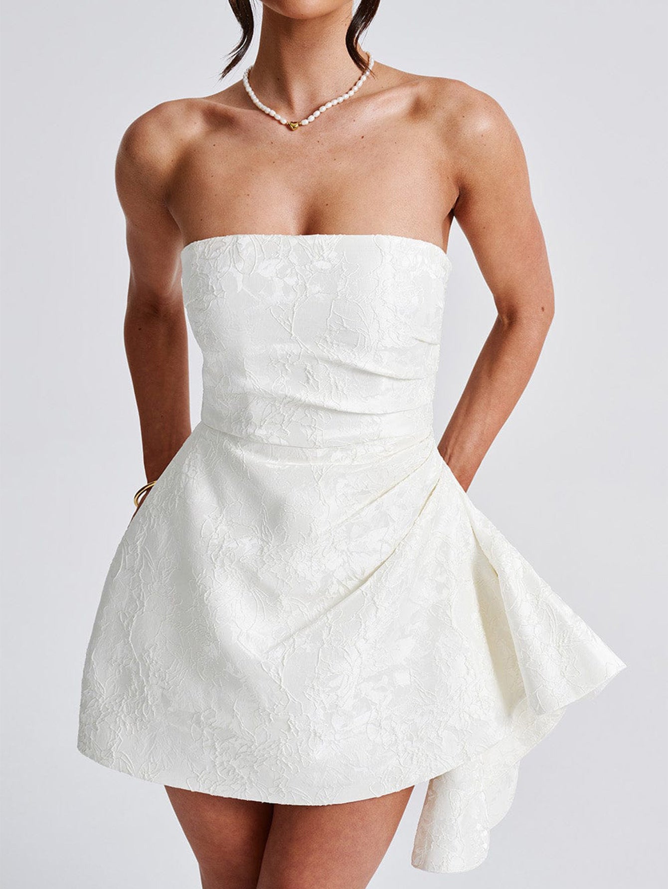Robe Invitée Mariage Ivoire Mini Imprimé Volant Latéral Sans Bretelles
