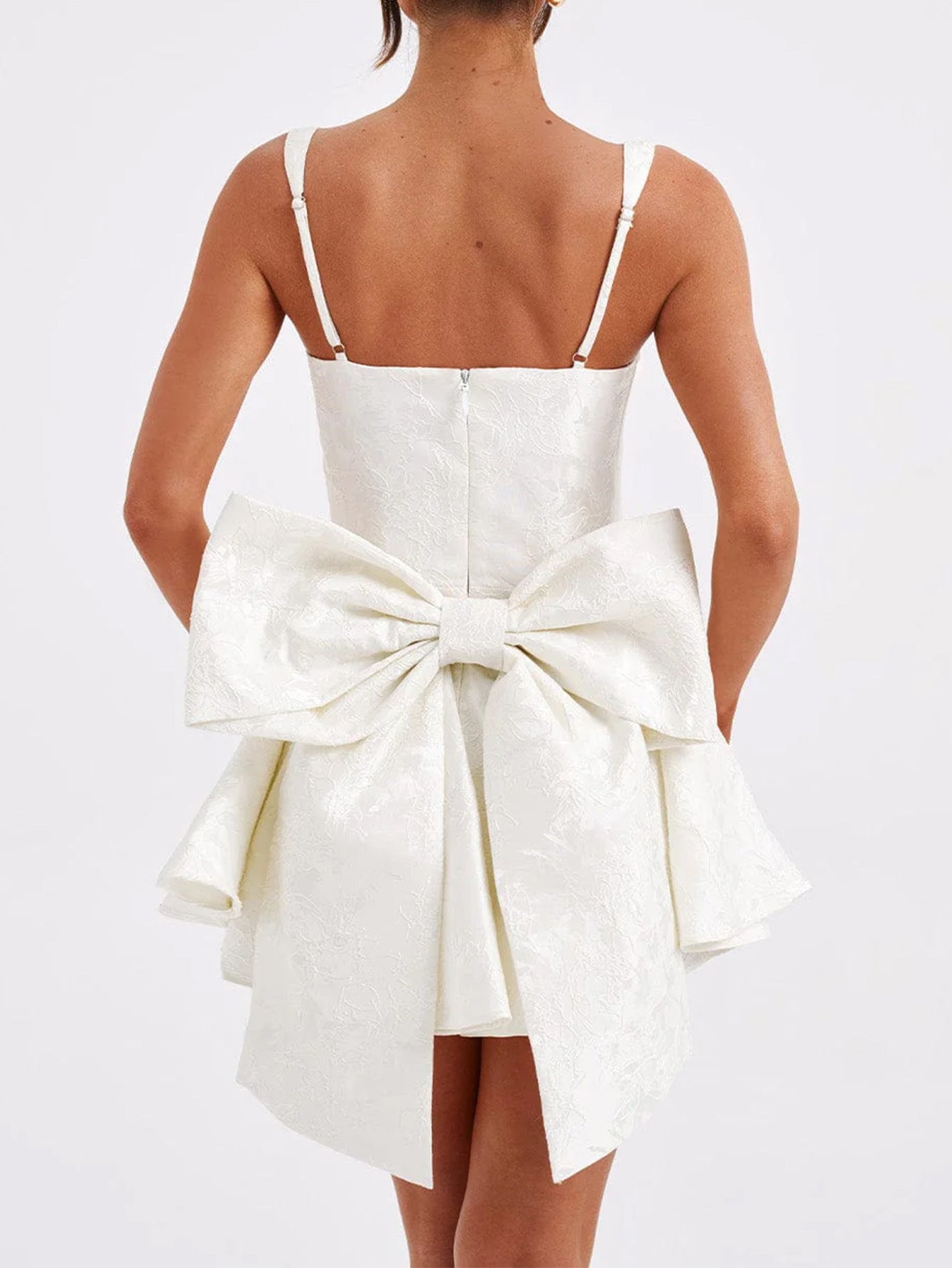 Robe Invitée Mariage IVOIRE Mini Florale Encolure Carrée avec Nœud