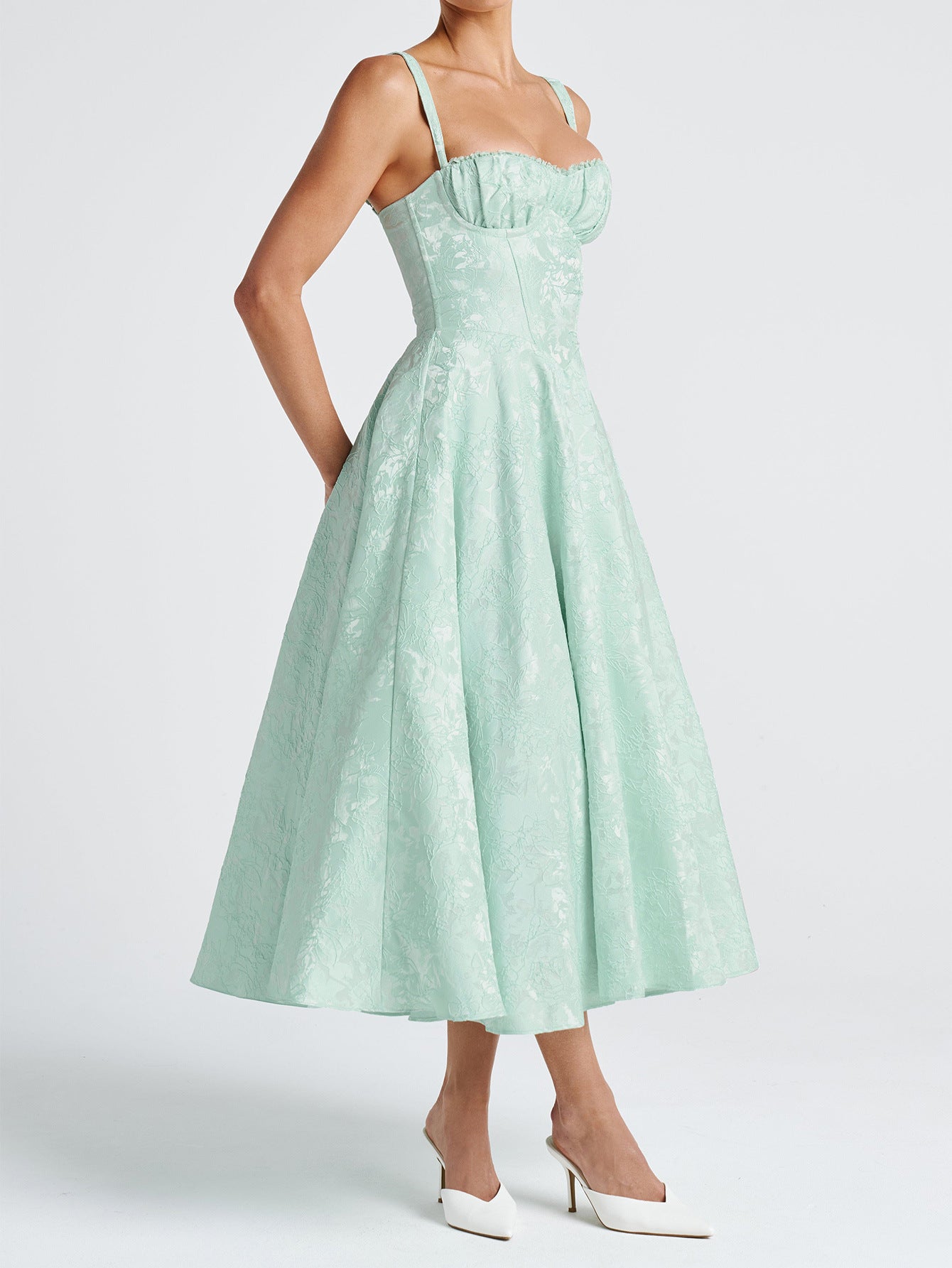 Robe Invitée Mariage VERT_MENTHE Florale Encolure Illusion Bretelles Élégantes