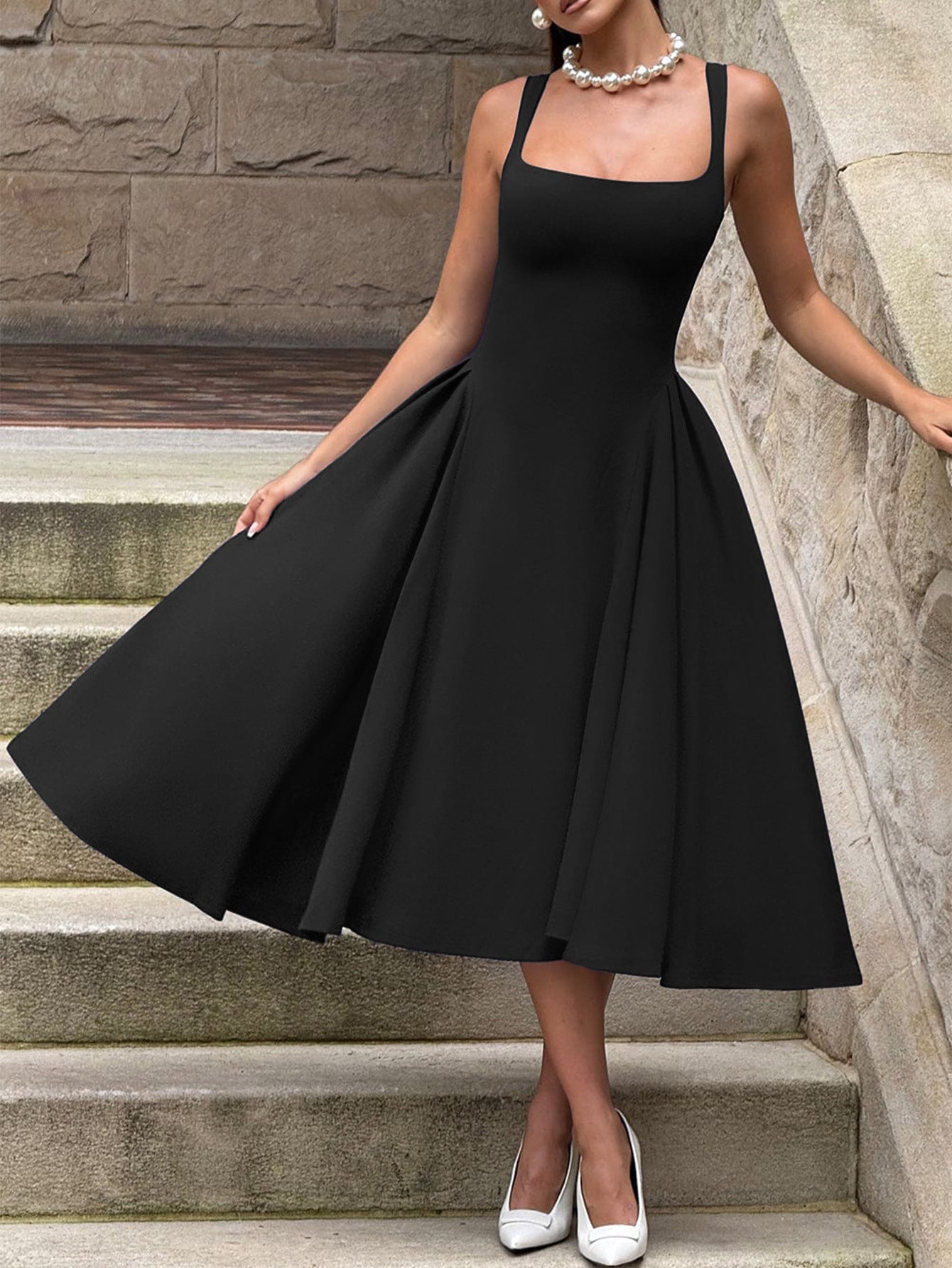 Robe Invitée Mariage Noire Longueur Cheville Encolure Carrée Sans Manches