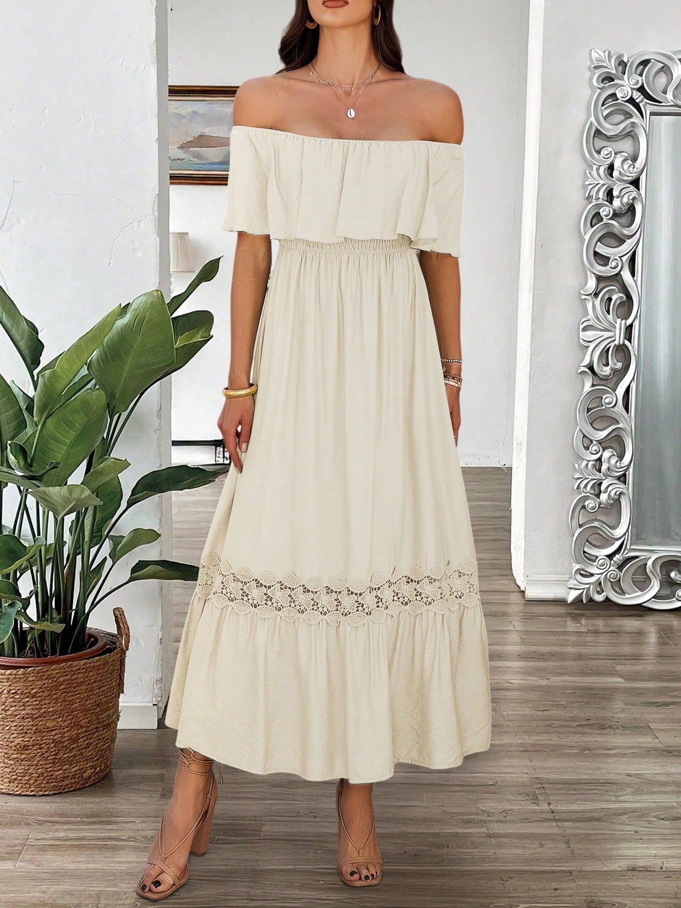 Robe Invitée Mariage Apricot Epaule Dénudée Manches Courtes Bustier Volanté