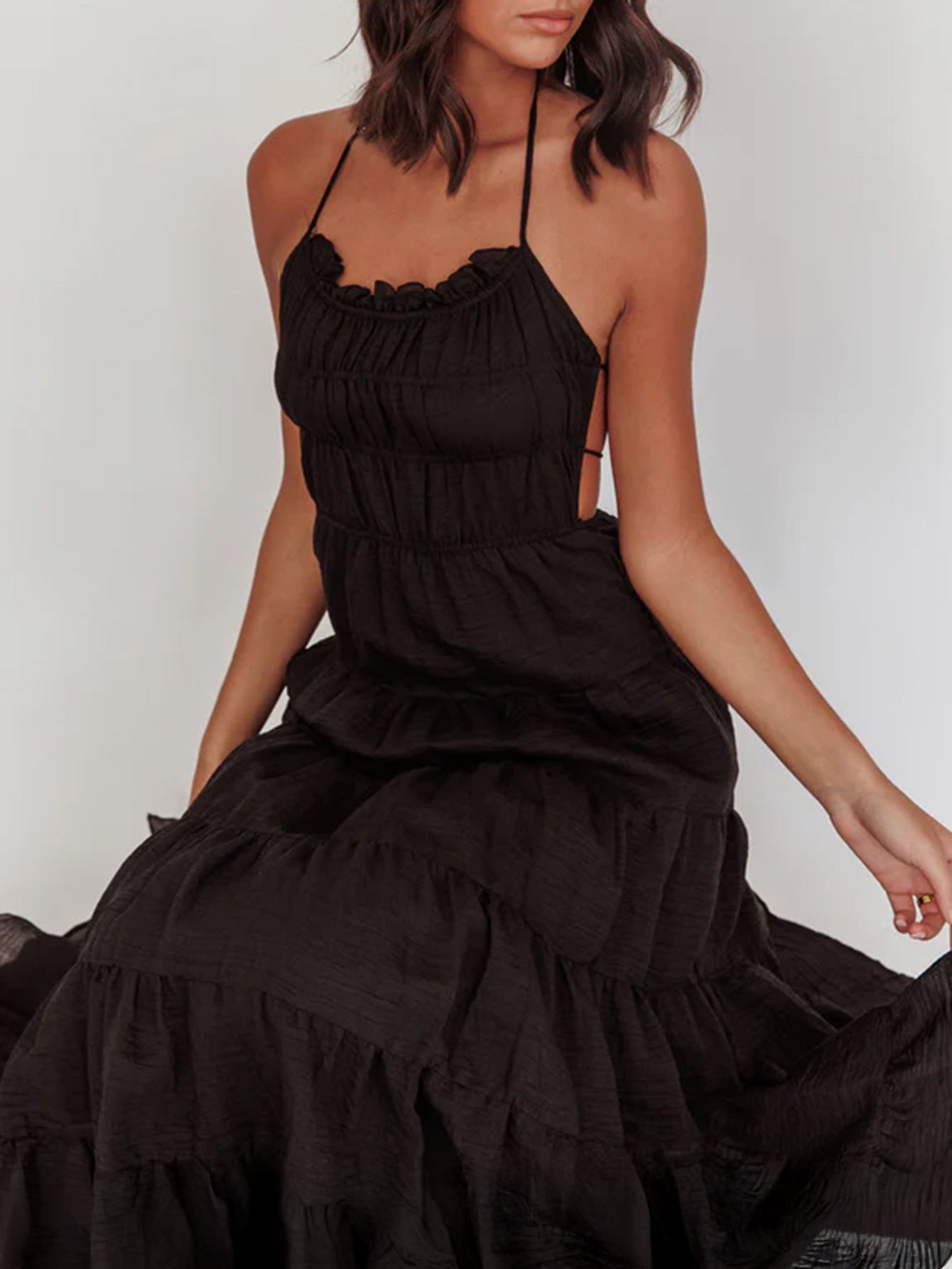 Robe Invitée Mariage Noire Licou Dos Nud Coupe Cintrée Longueur Cheville