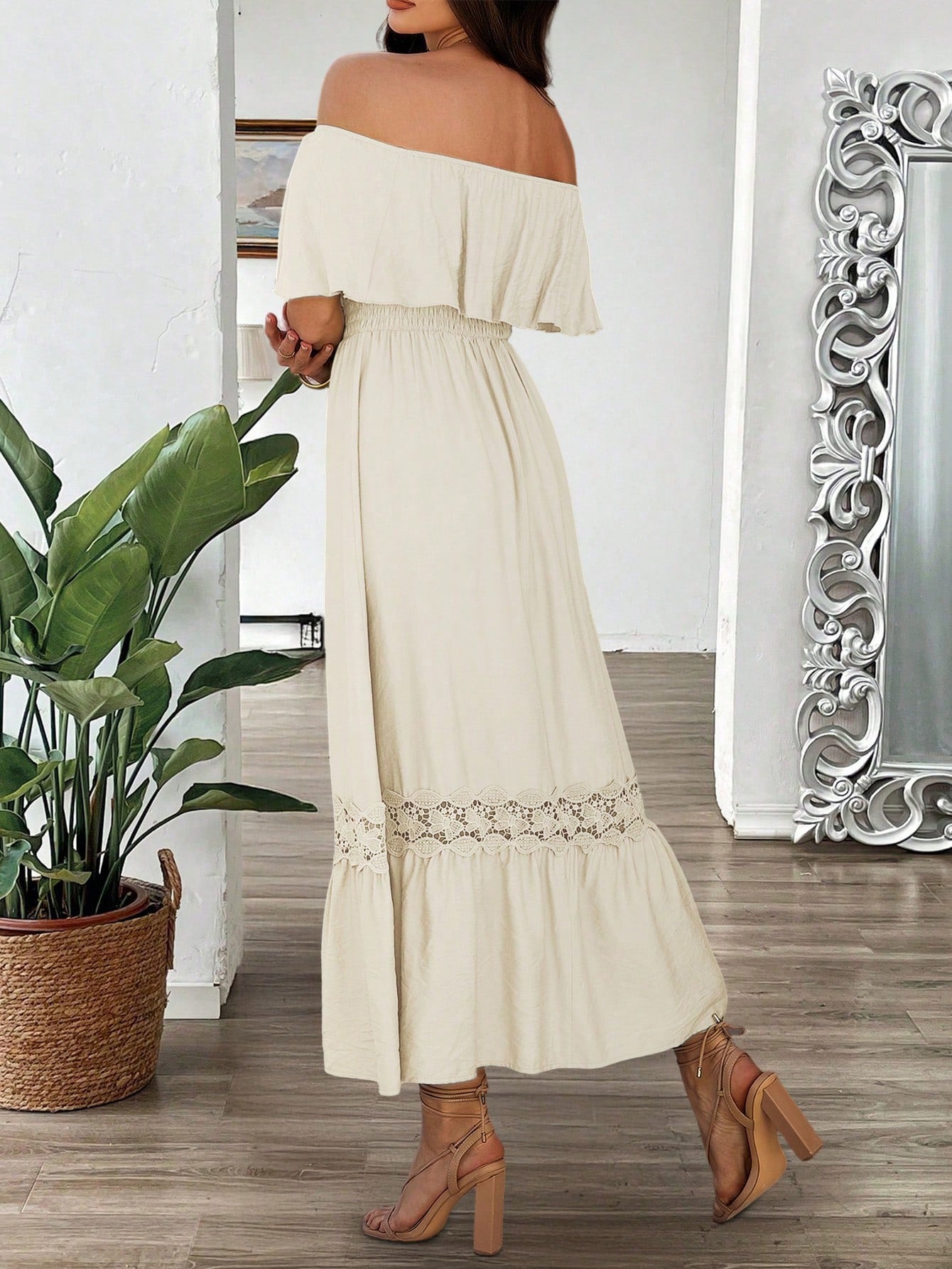 Robe Invitée Mariage Apricot Epaule Dénudée Manches Courtes Bustier Volanté