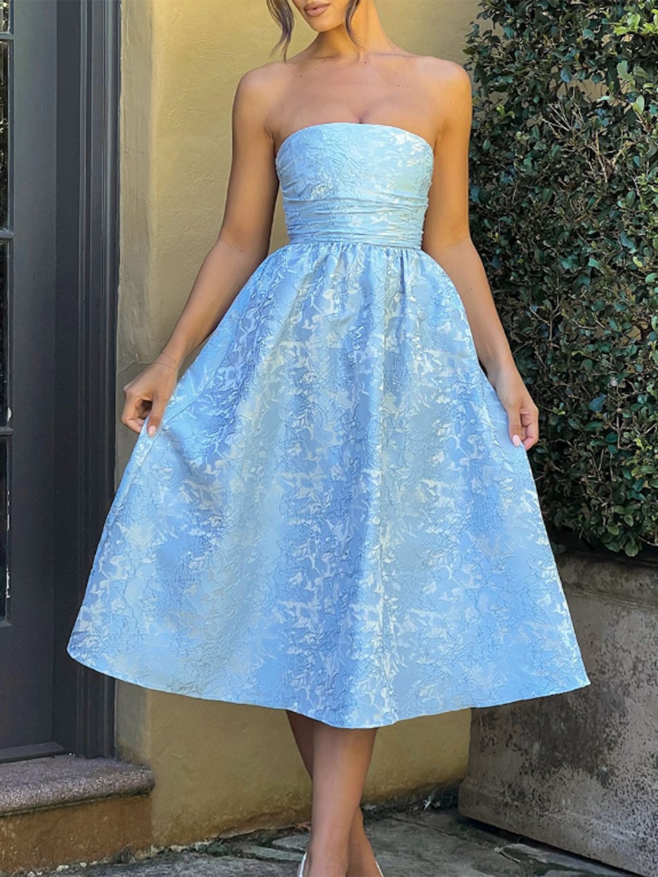 Robe Invitée Mariage BLEU_CIEL Florale Taille Empire Sans Bretelle
