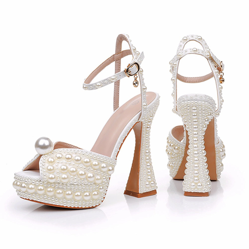 Biscornu Chaussures de mariage formelles avec grosse plateforme et perles