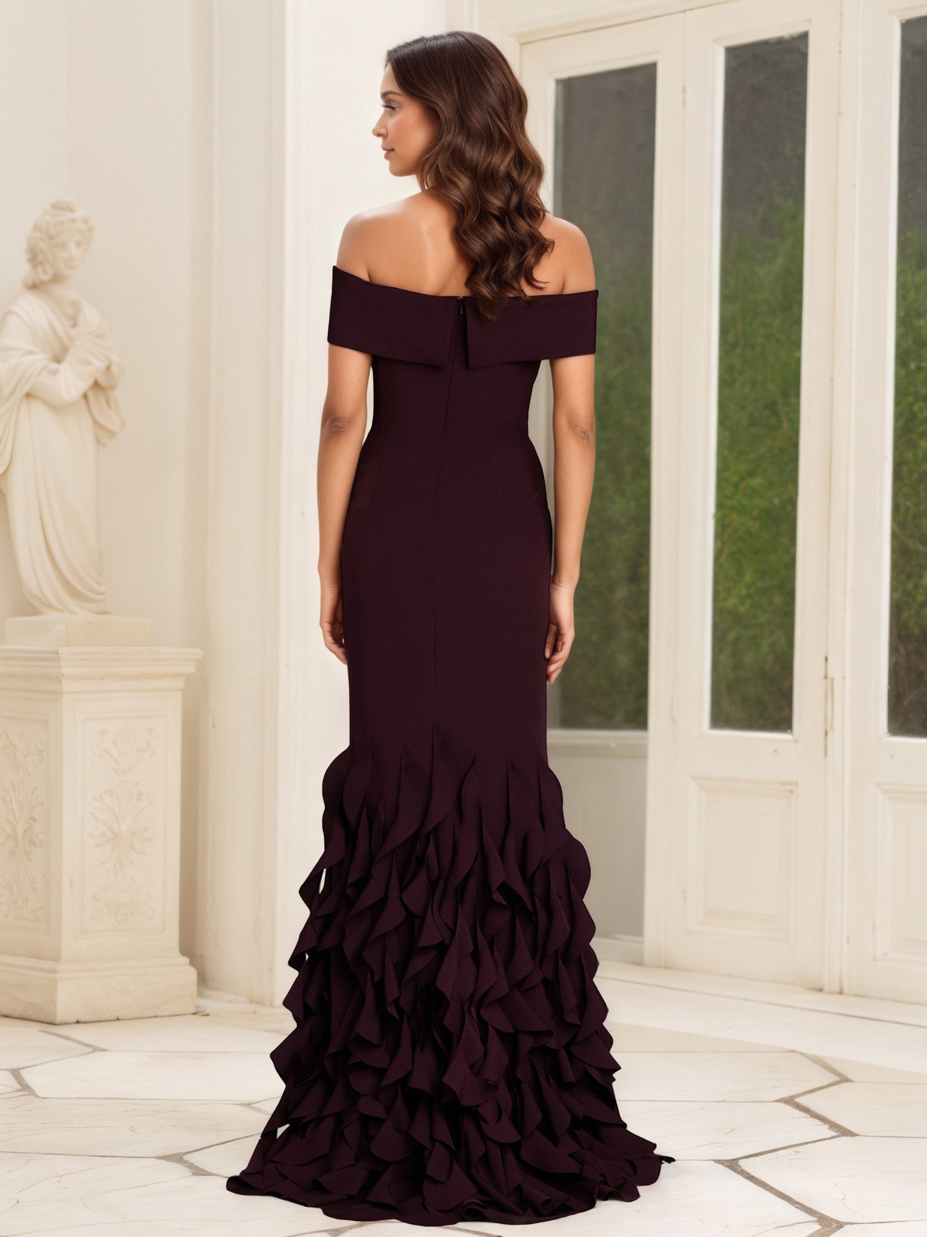Robe Mère de la Mariée CABERNET à Épaules Dénudées avec Jupe à Superpositions