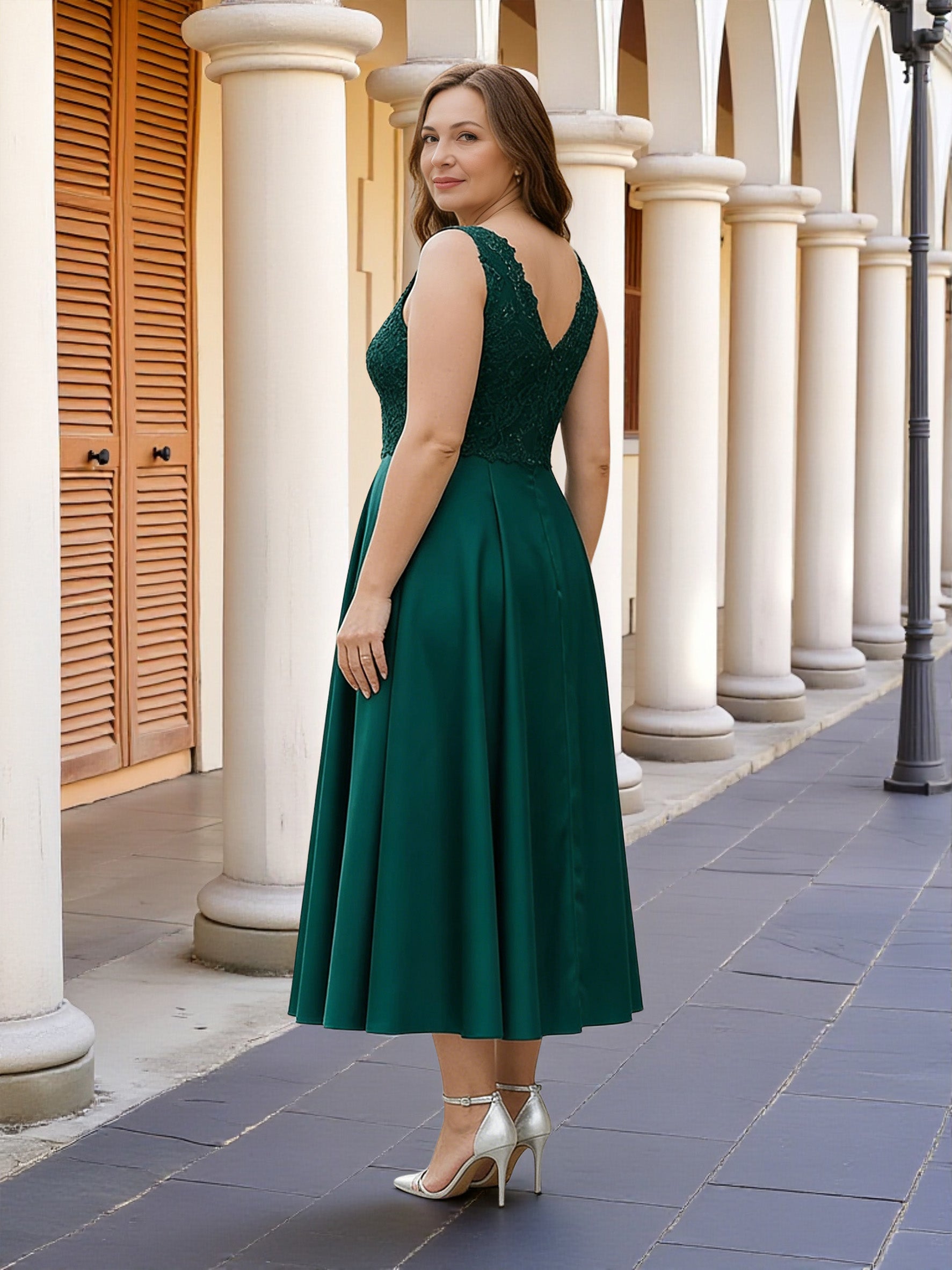 Cicinia Paon Robe pour Mère de la Mariée Longue A-Line en Satin Doux Dentelle Longueur Midi