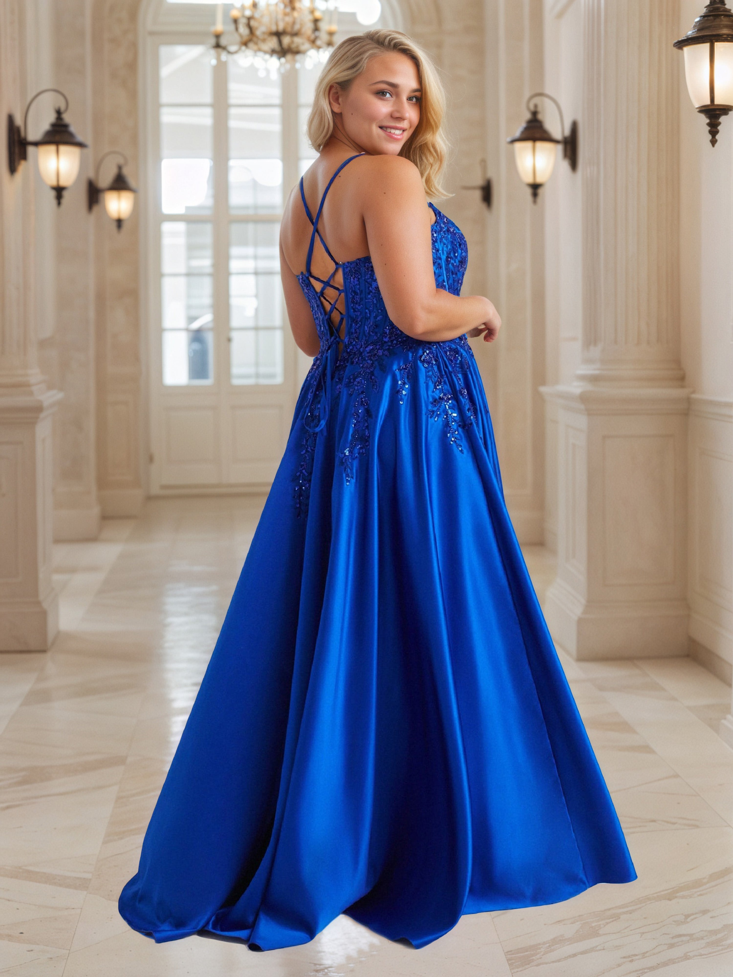 Robe de Bal à Traîne Balayage avec Bretelles Spaghetti et Lacets Grande Taille Sans Manches