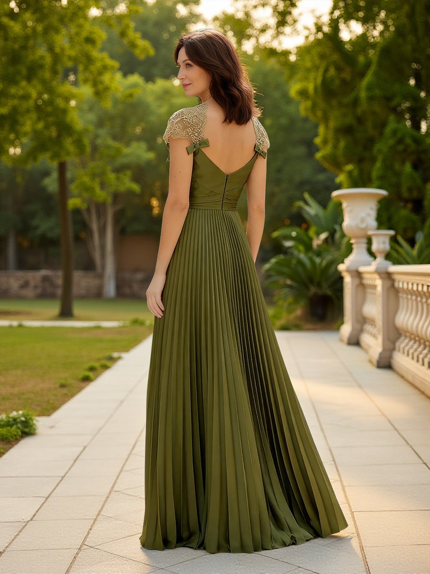 Cicinia Mousse Robe pour Mère de la Mariée Longue A-Line Manches Capelines à Plis Longueur Sol