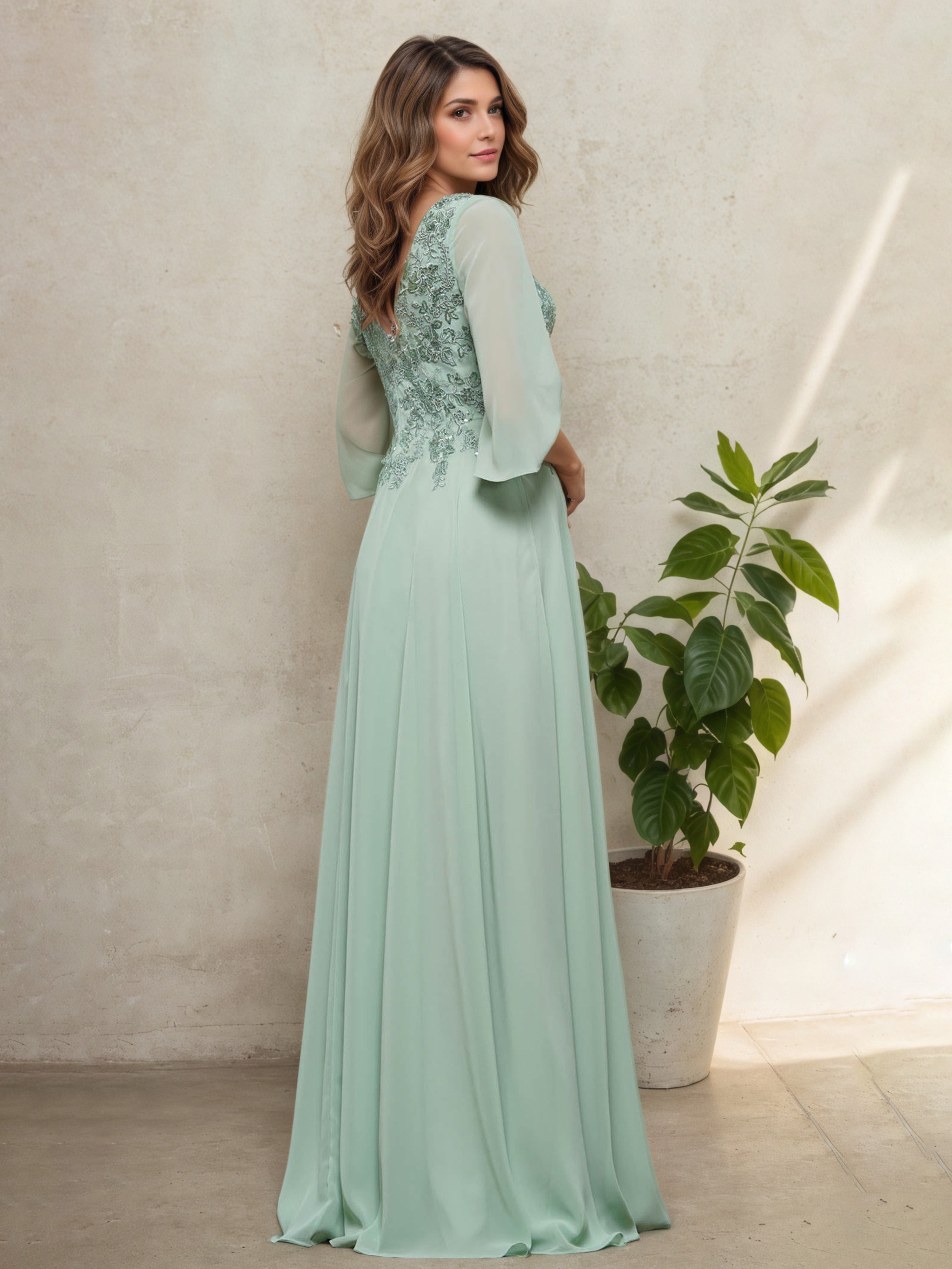 Robe VERT_MENTHE  Pour Mère de la Mariée à Encolure V et Manches 3/4 avec Appliques