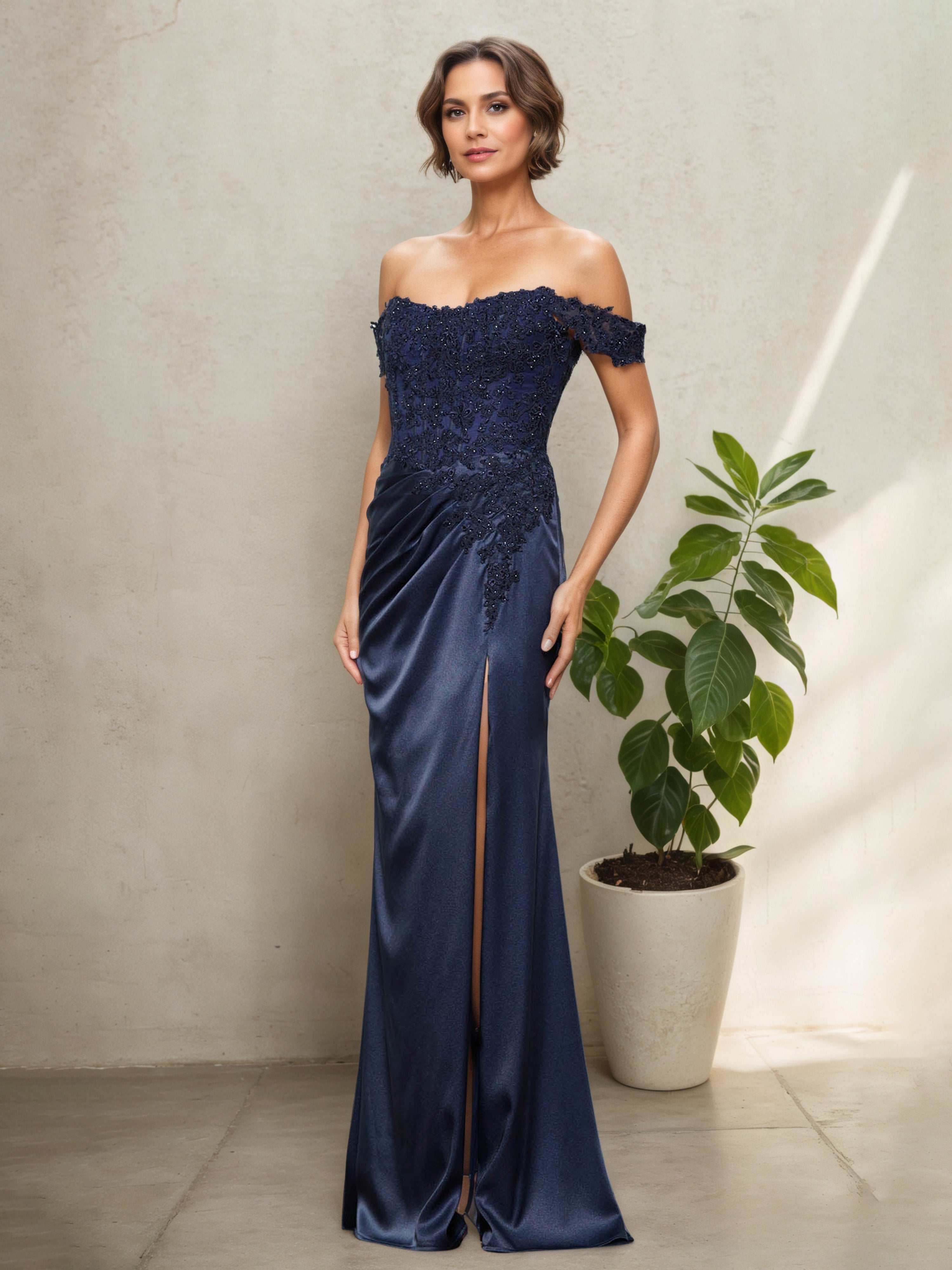 Robe BLEU_MARINE Sans Bretelles pour Mère de la Mariée avec Fente et Appliques