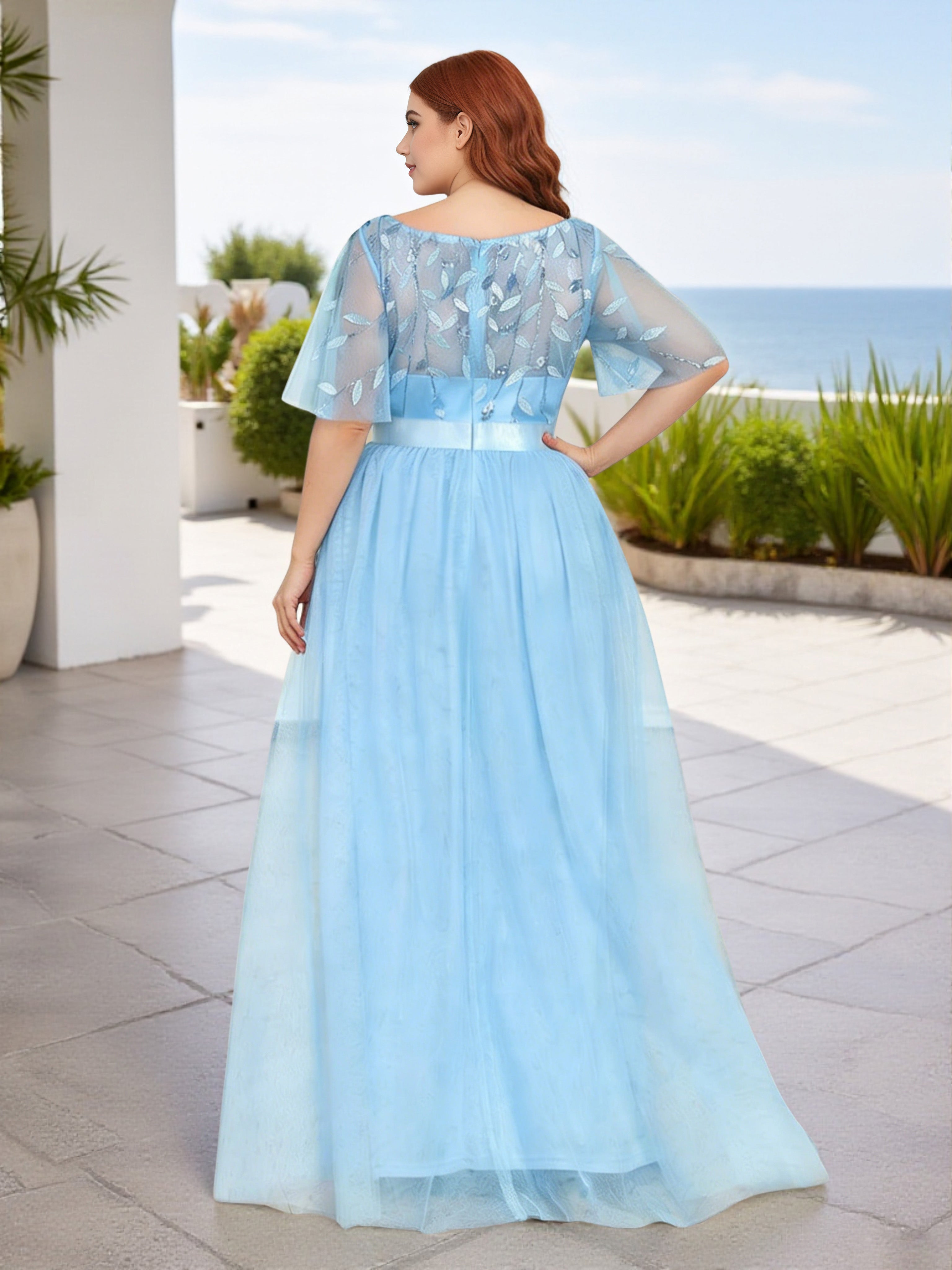 Cicinia Robe Demoiselle d’Honneur Bleu Ciel A-Line Manches Courtes Brodée Longueur Sol Grande Taille