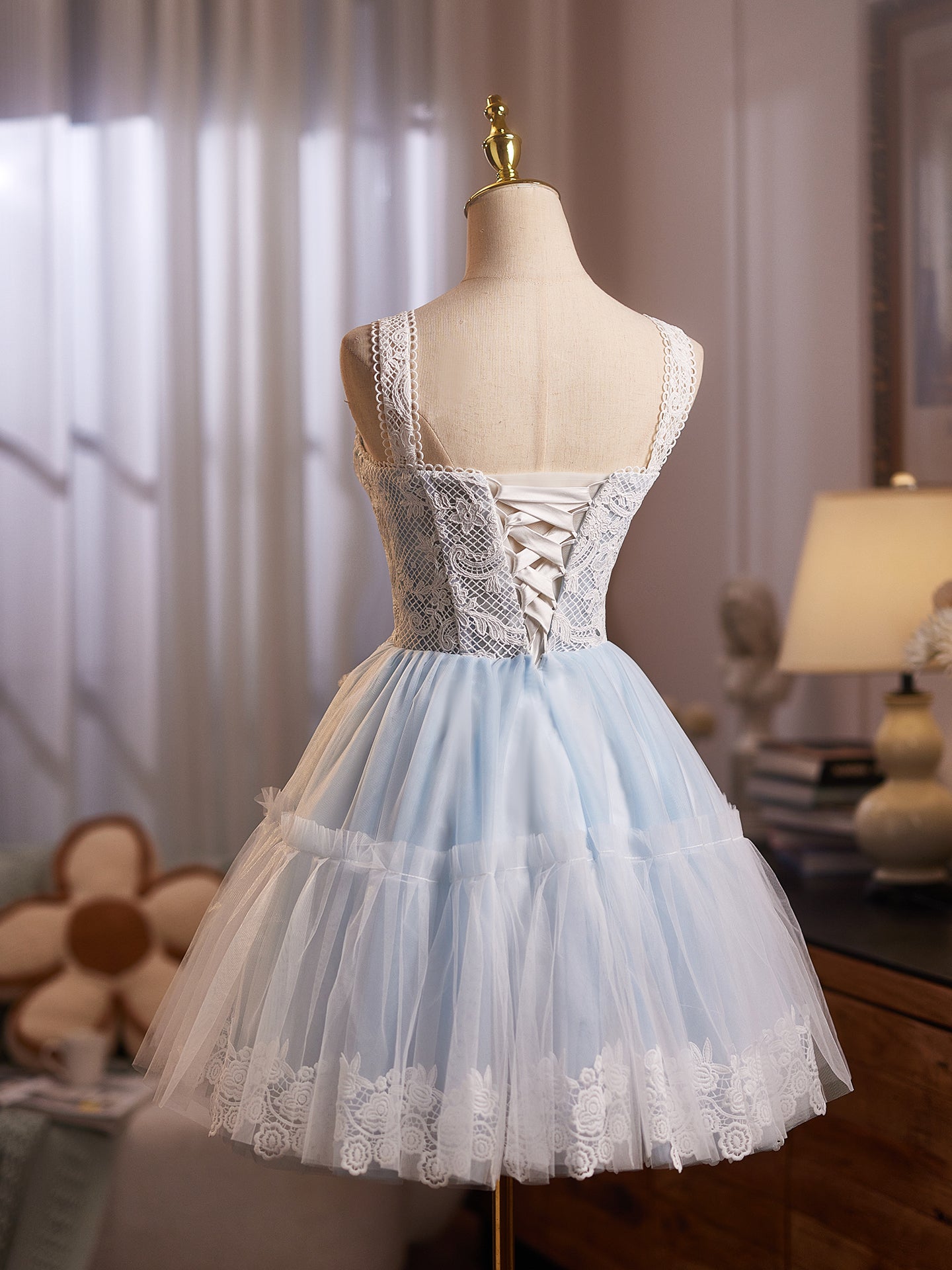 Robe de Homecoming Bleu Ciel en Tulle à Bretelles Appliqués Style A-Line