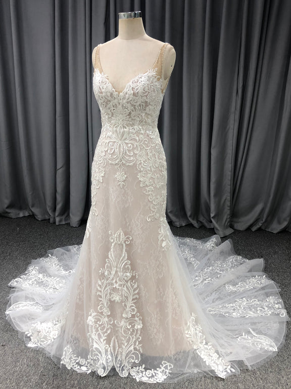 Robe Col V Dentelle Garniture Courte