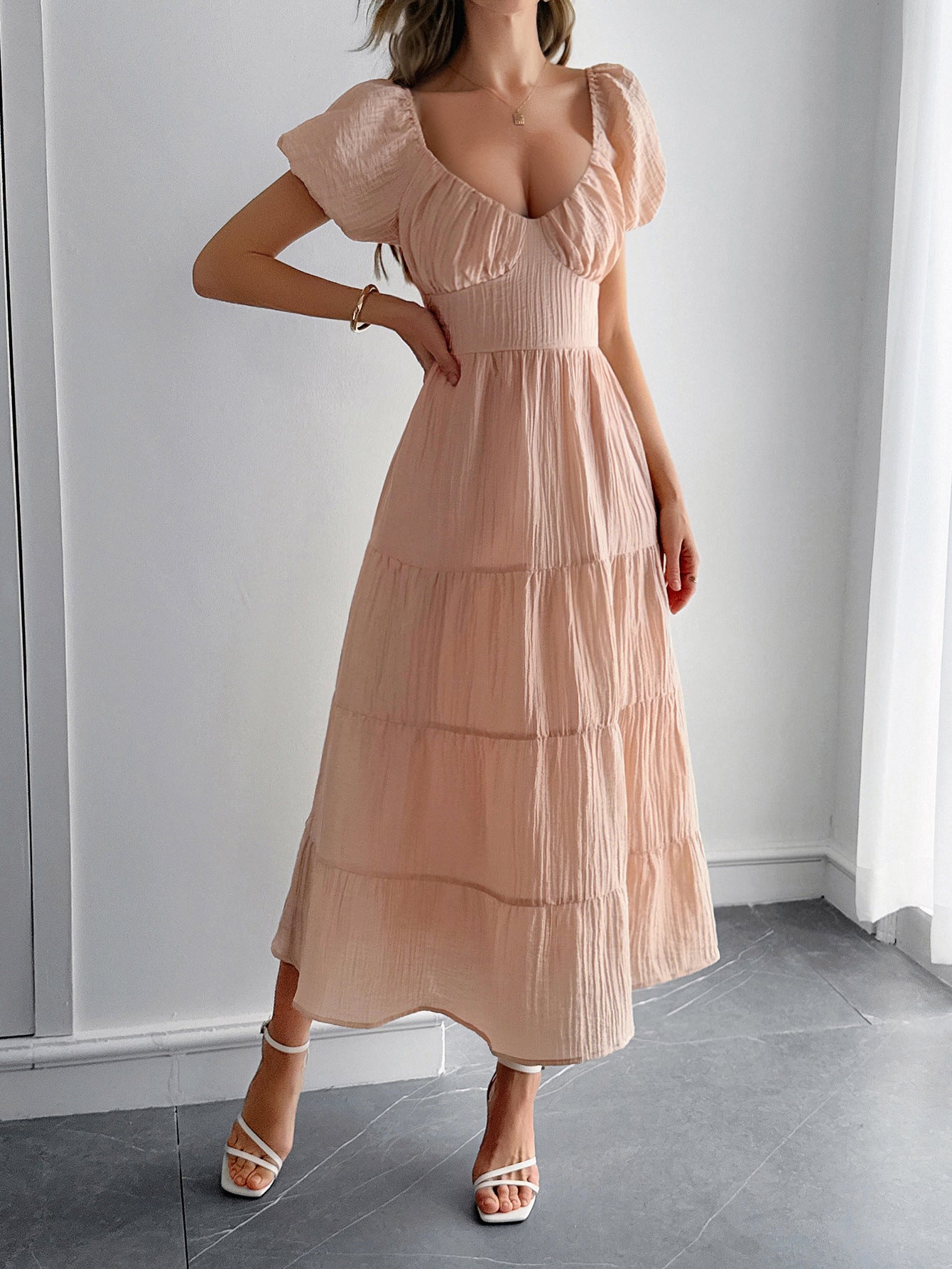 Robe Invitée Mariage CORAIL Encolure V à Superpositions Coupe A