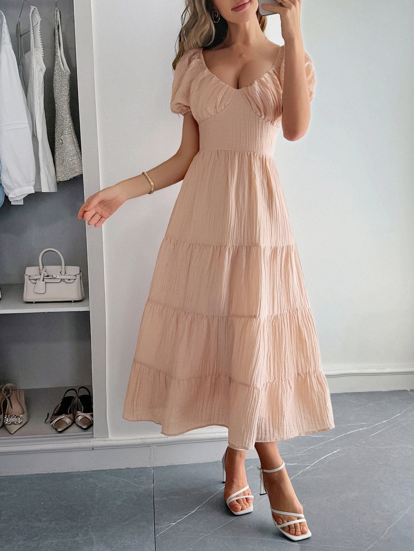 Robe Invitée Mariage CORAIL Encolure V à Superpositions Coupe A