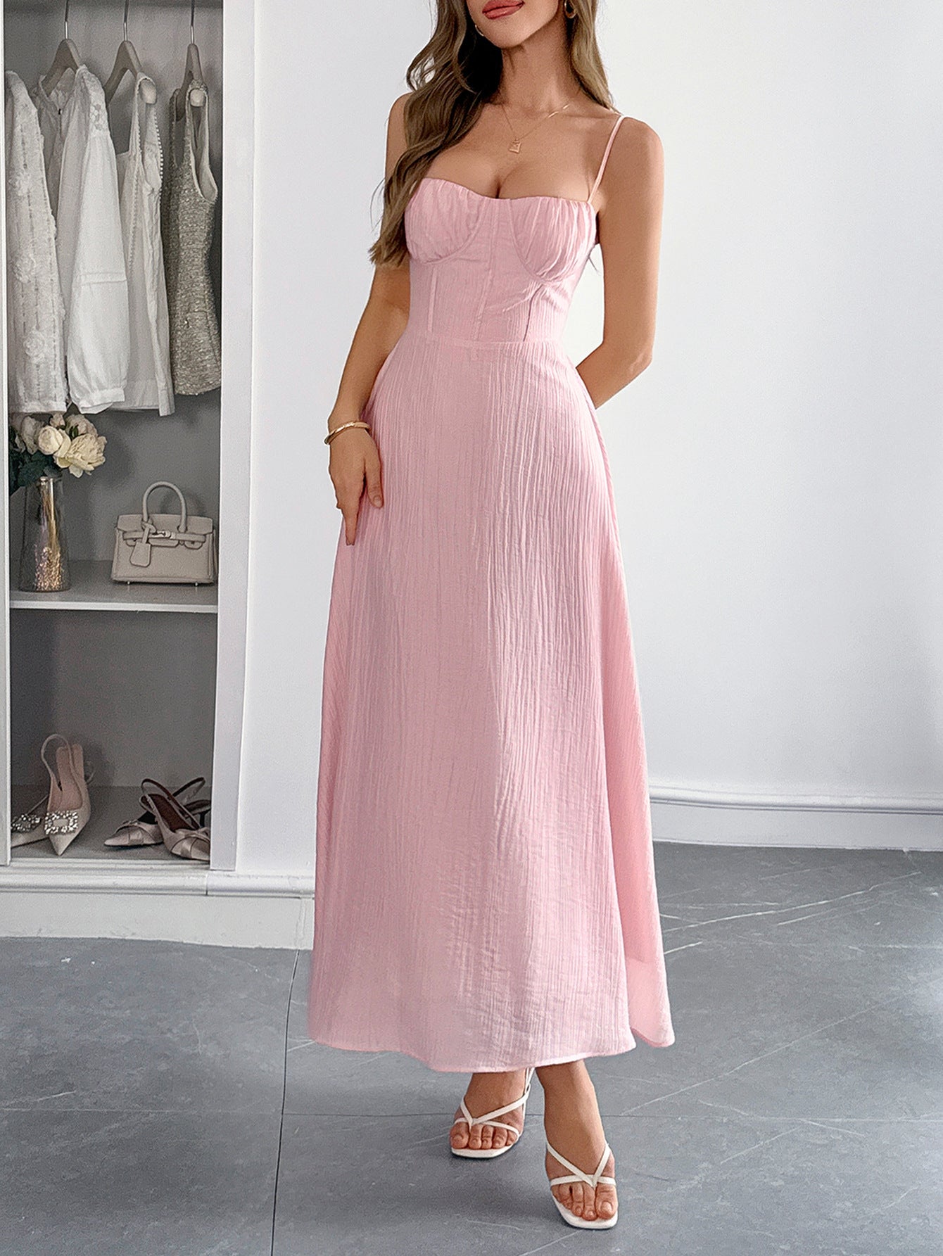 Robe Invitée Mariage Rose à Bretelles Fines Sans Manches