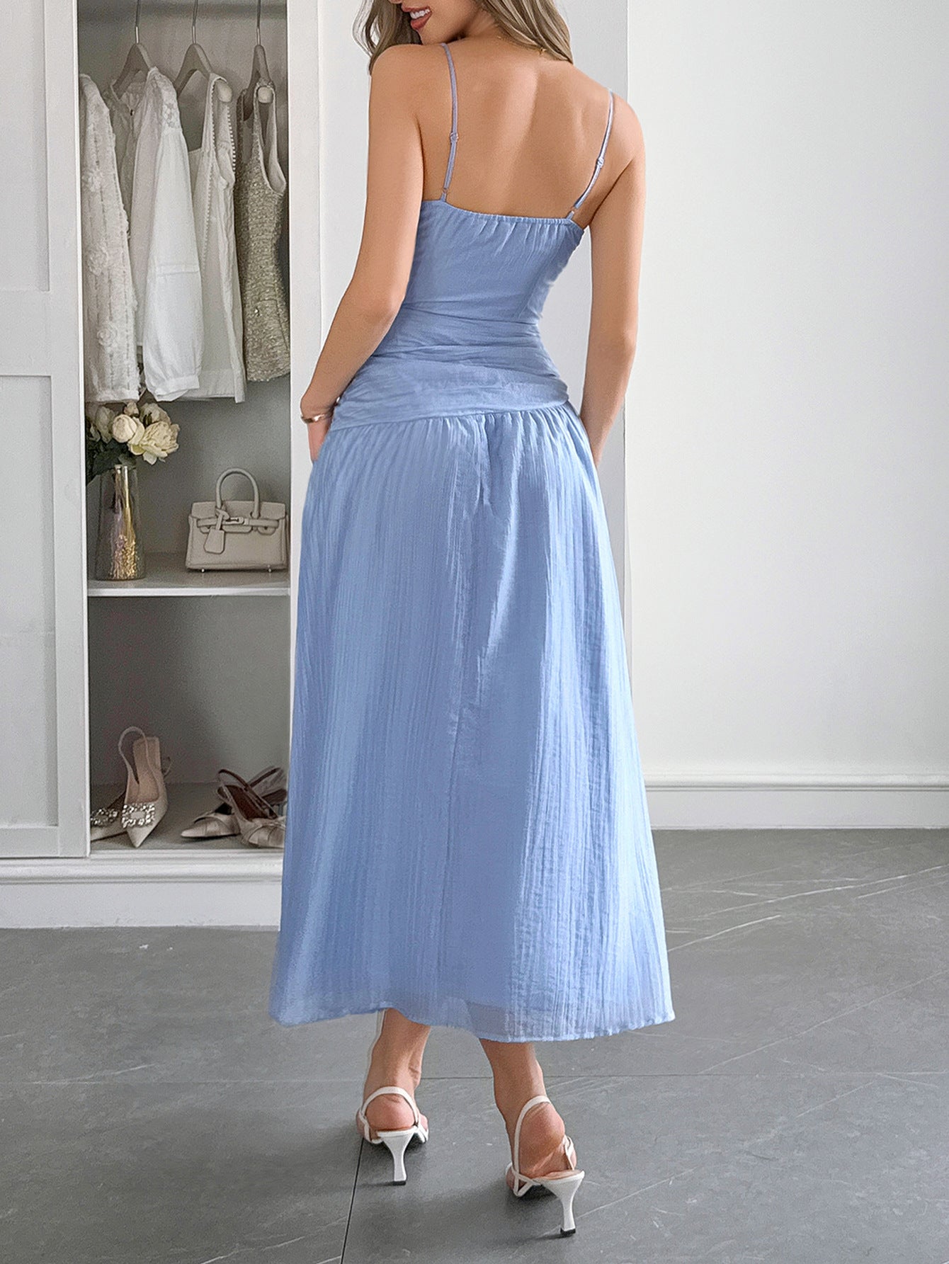 Robe Invitée Mariage Bleu Encolure V Coupe A