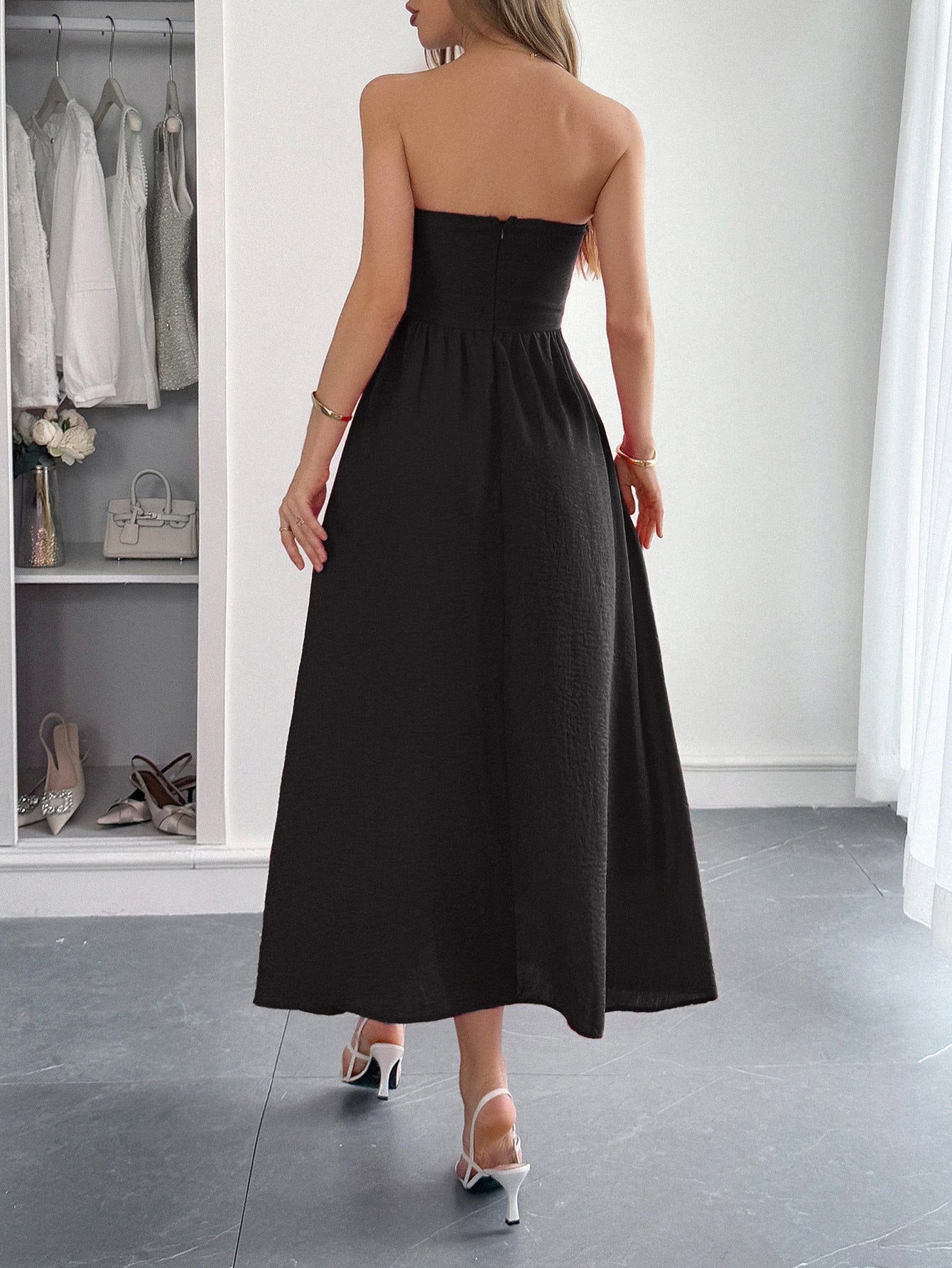 Robe Invitée Mariage Noir Uni Élégante Coupe A Longue