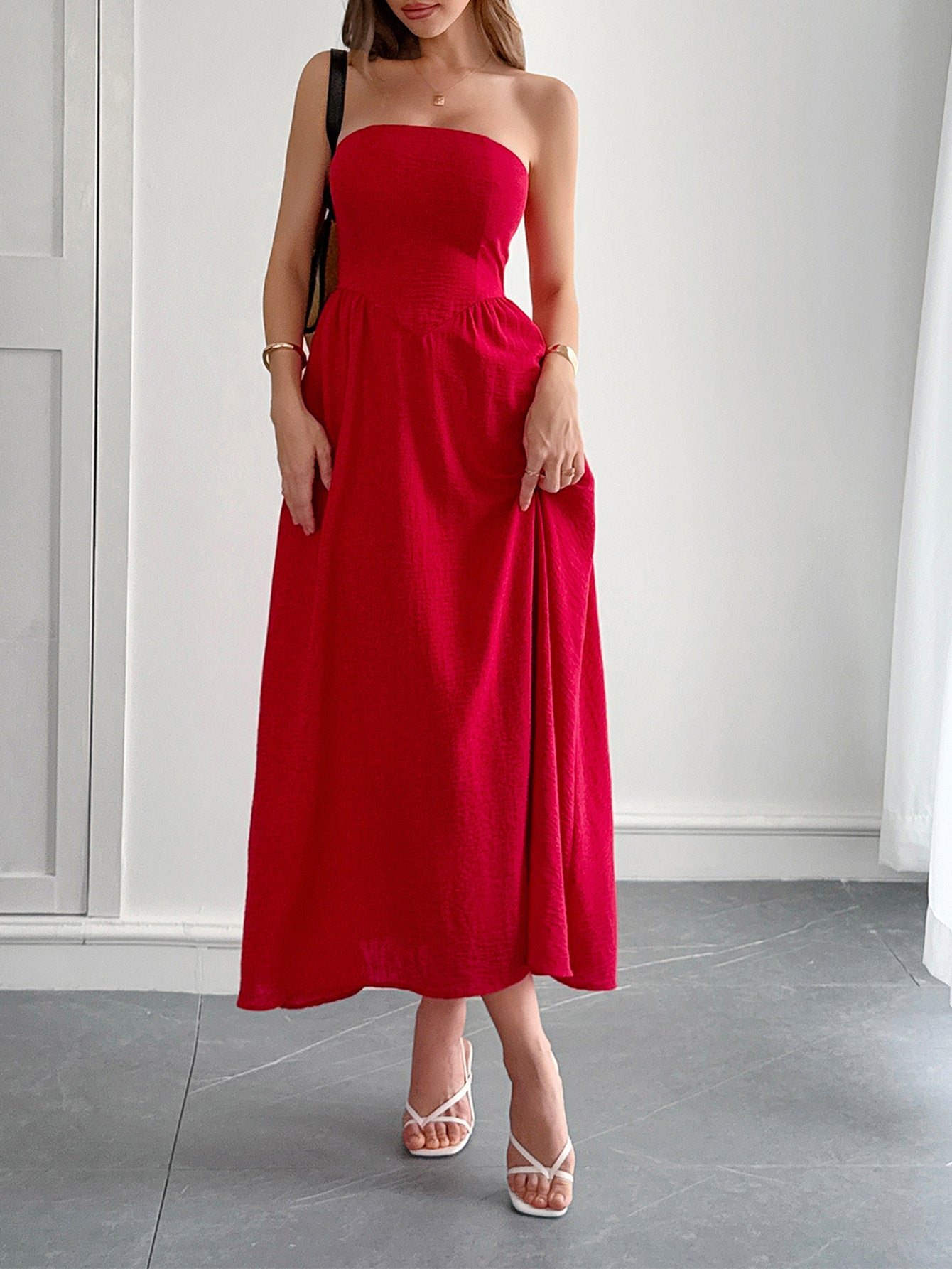 Robe Invitée Mariage Rouge Uni Élégante Coupe A Longue